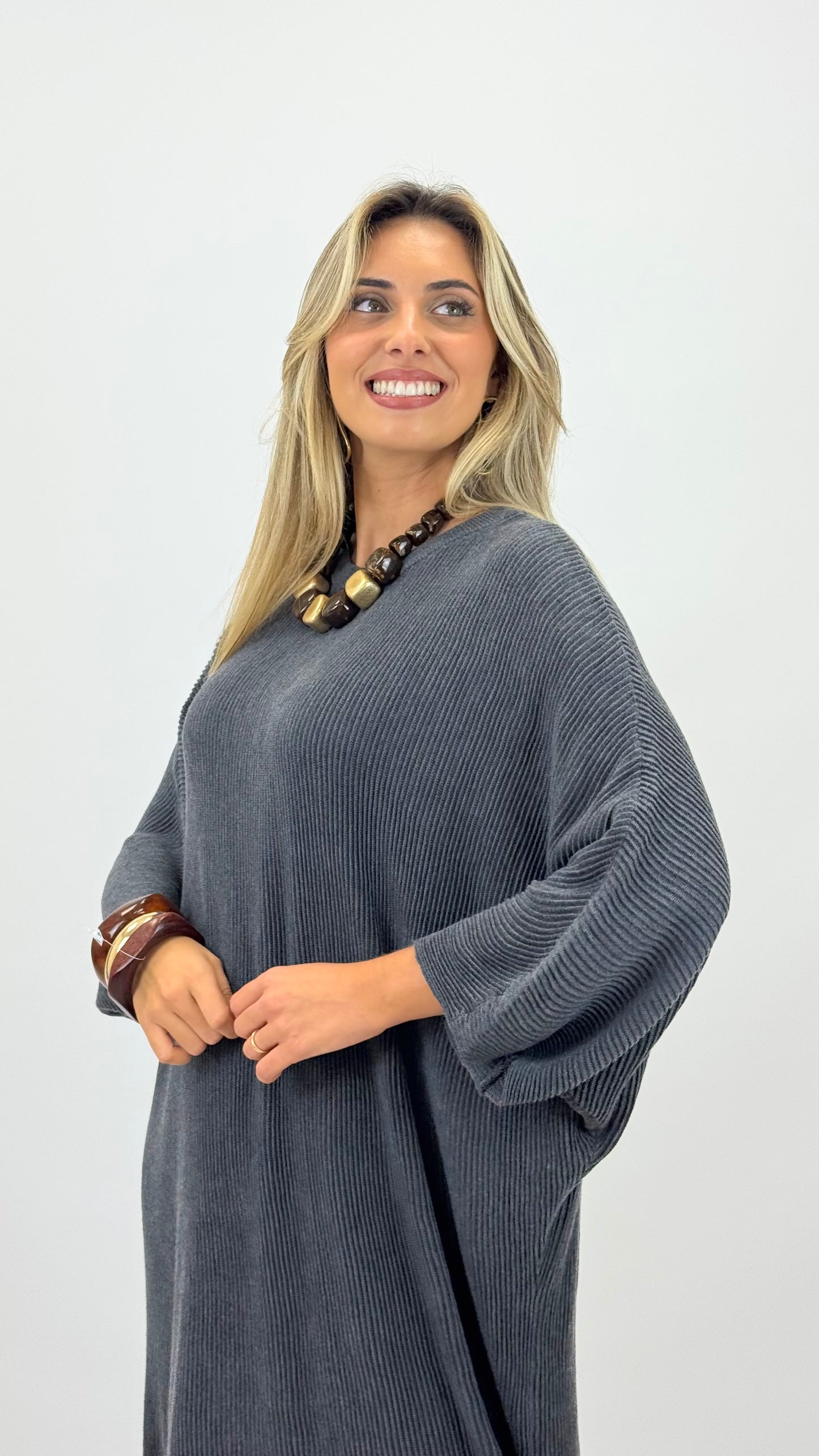 Vestido malha canelada cinza