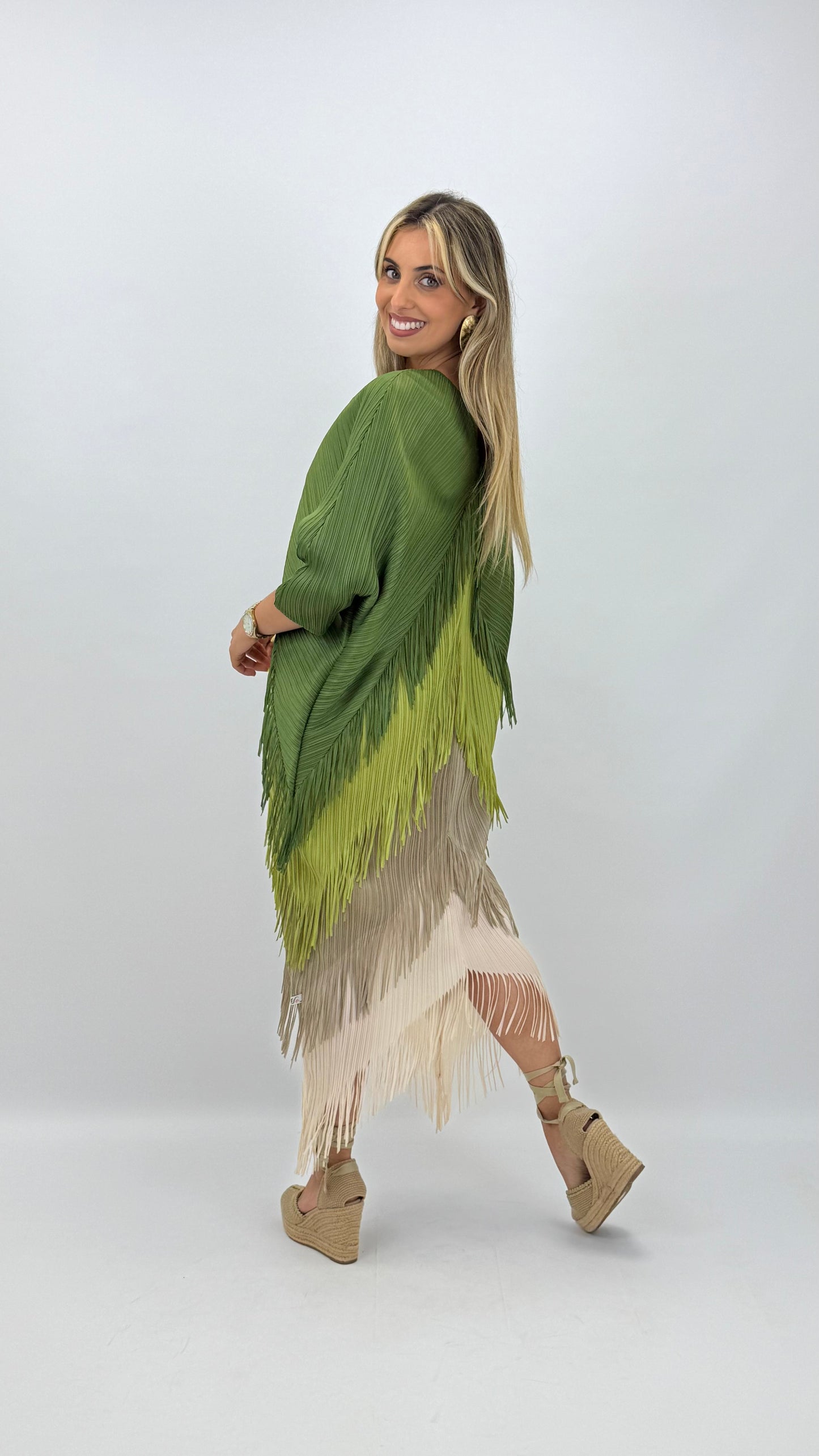 Vestido franjas tons verde
