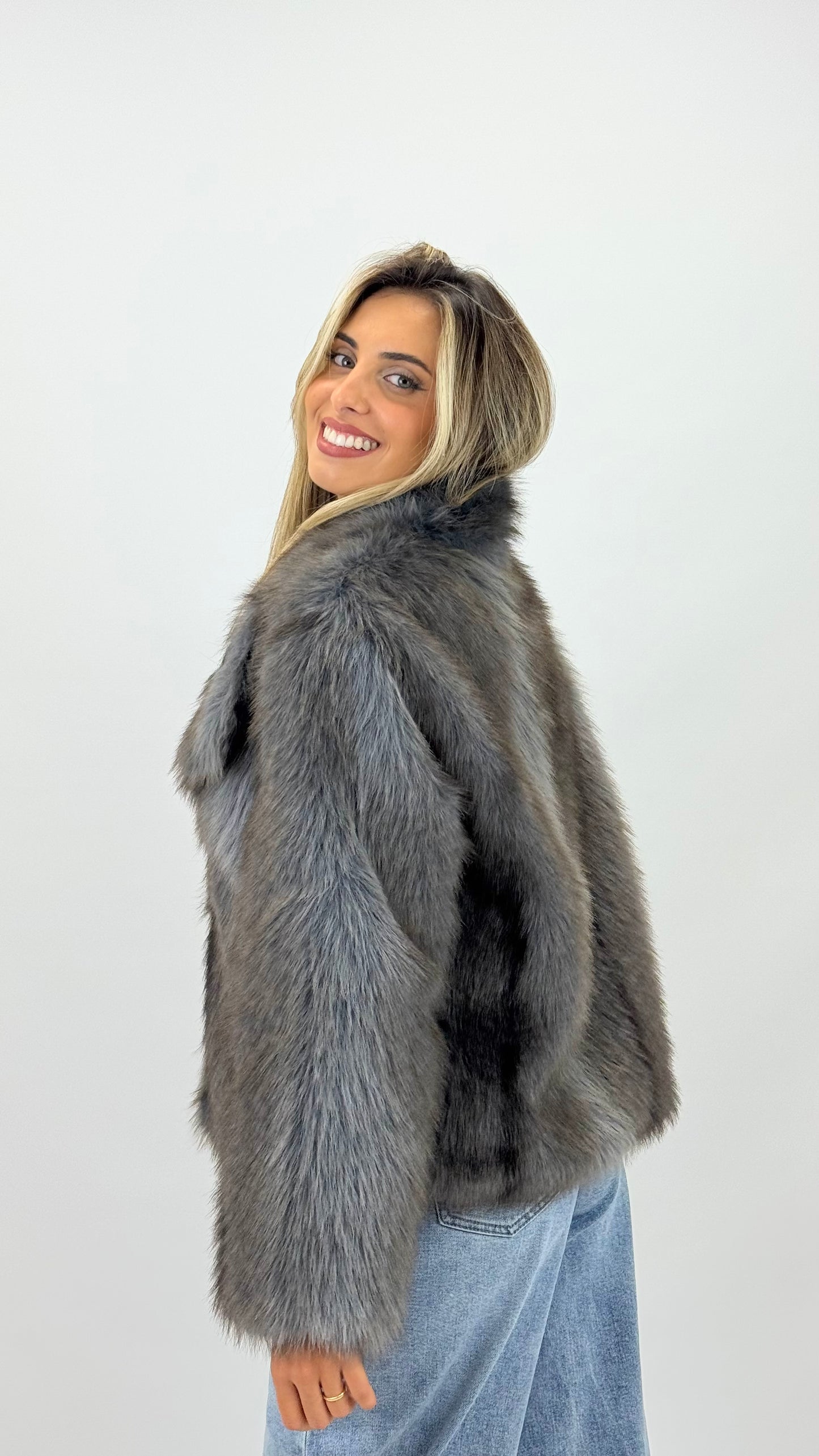 Casaco pêlo sintético mesclado cinza-azulado