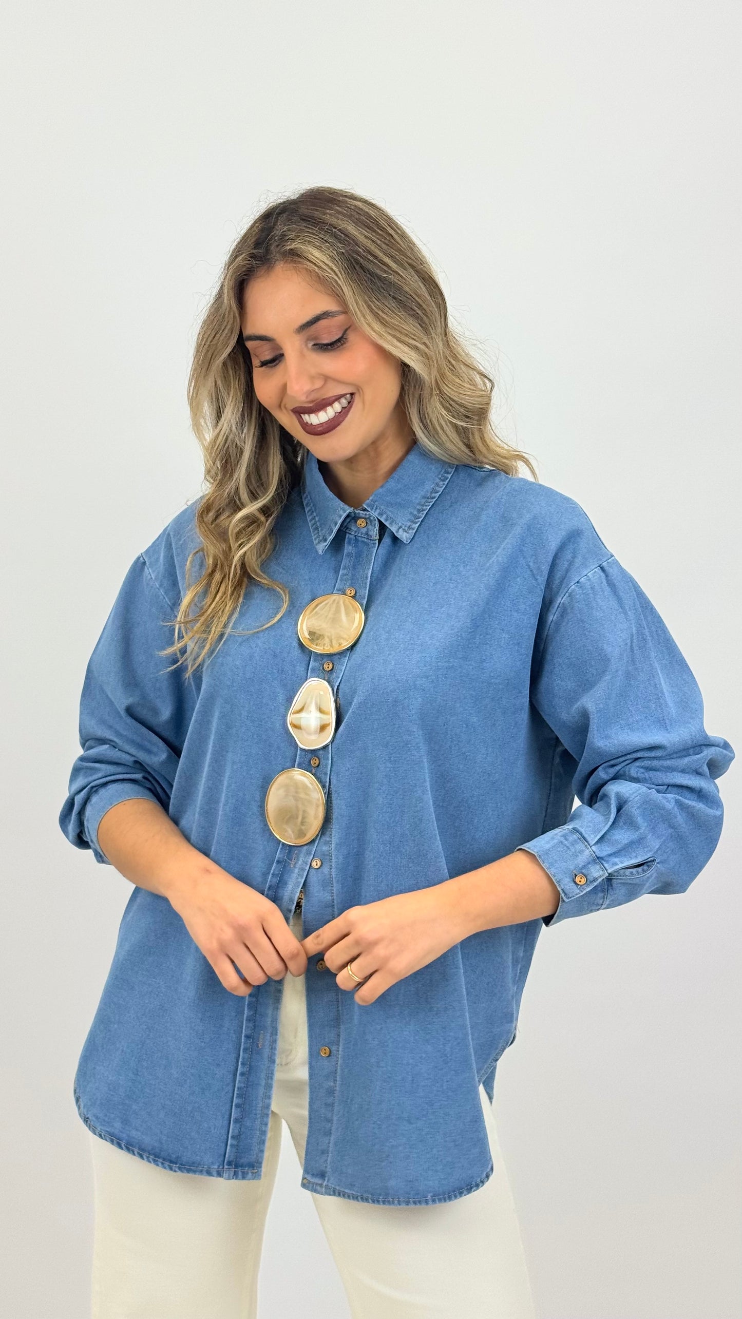 Camisa ganga com aplicação pedras em acrílico