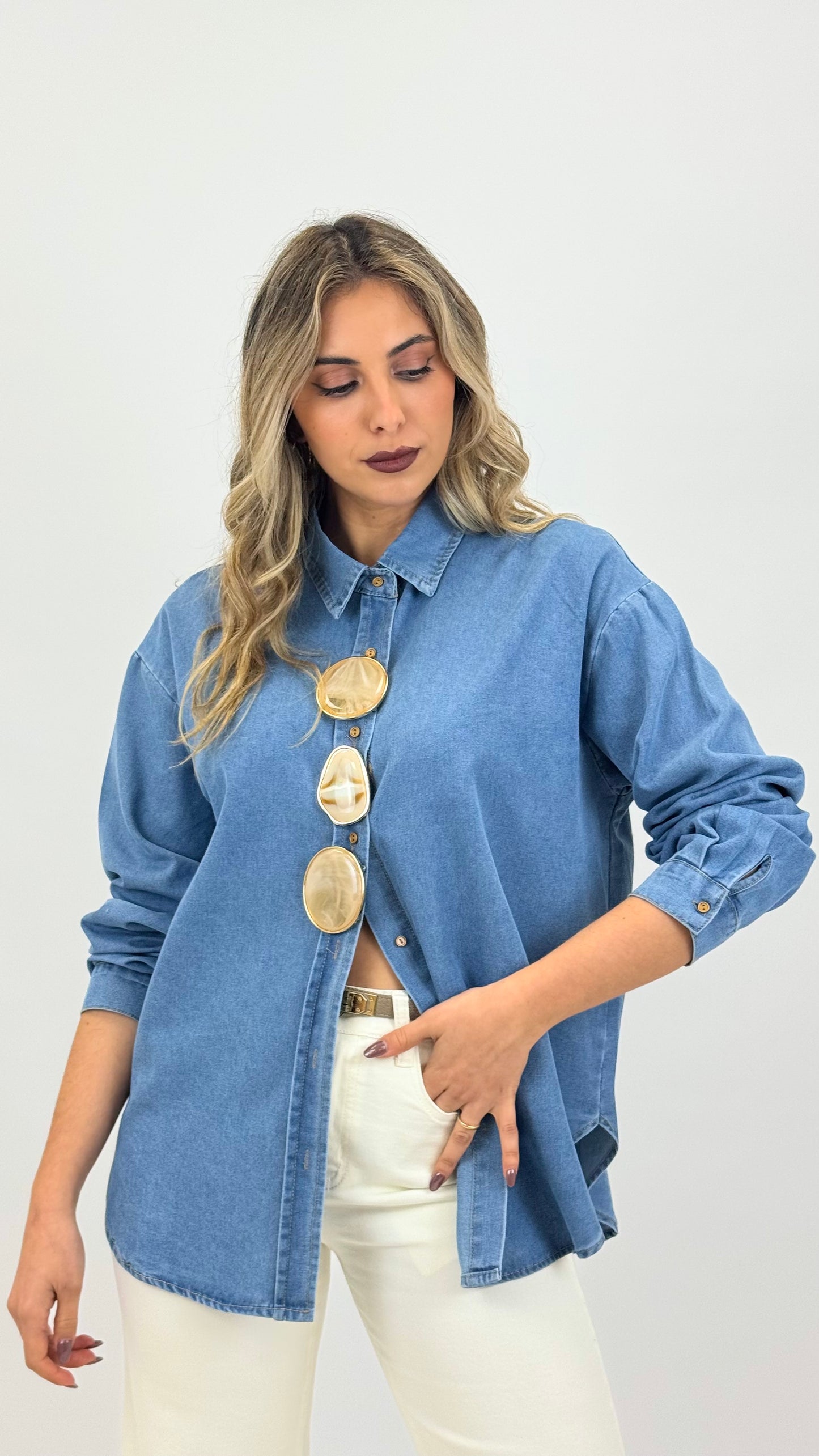 Camisa ganga com aplicação pedras em acrílico