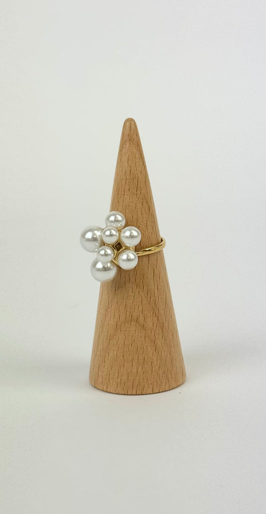 Anel aço dourado pérolas aglomeradas