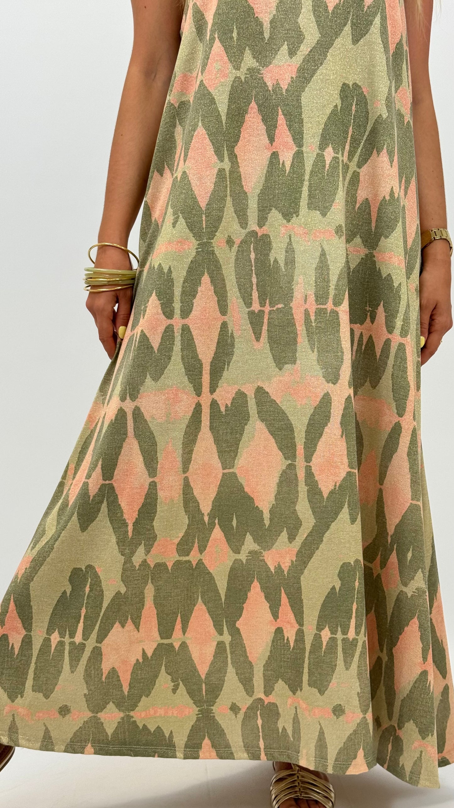 Vestido alças estampado abstrato com brilho tons verde