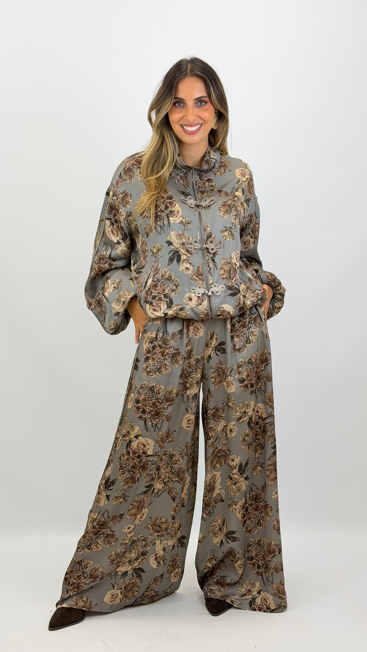 Conjunto Sakura in Grey