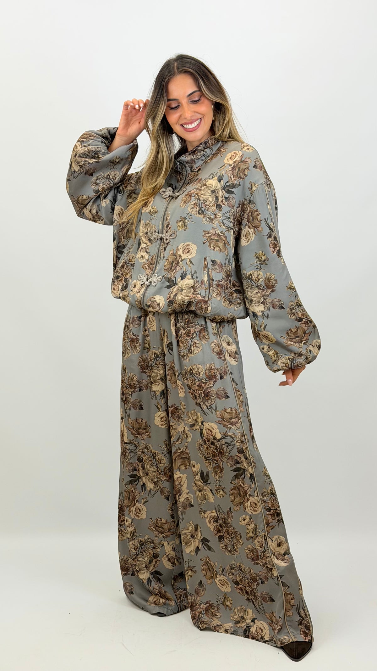 Conjunto Sakura in Grey