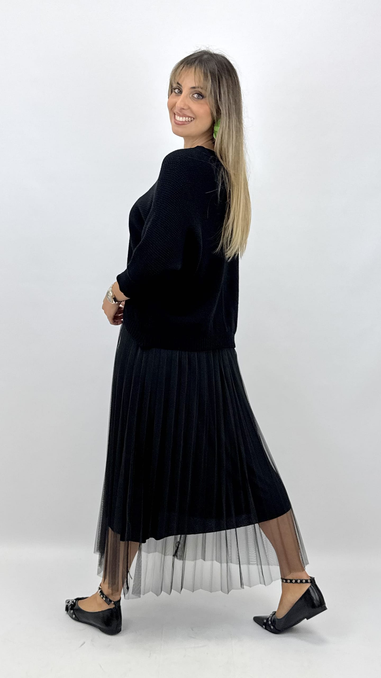 Vestido em tule com camisola malha preto