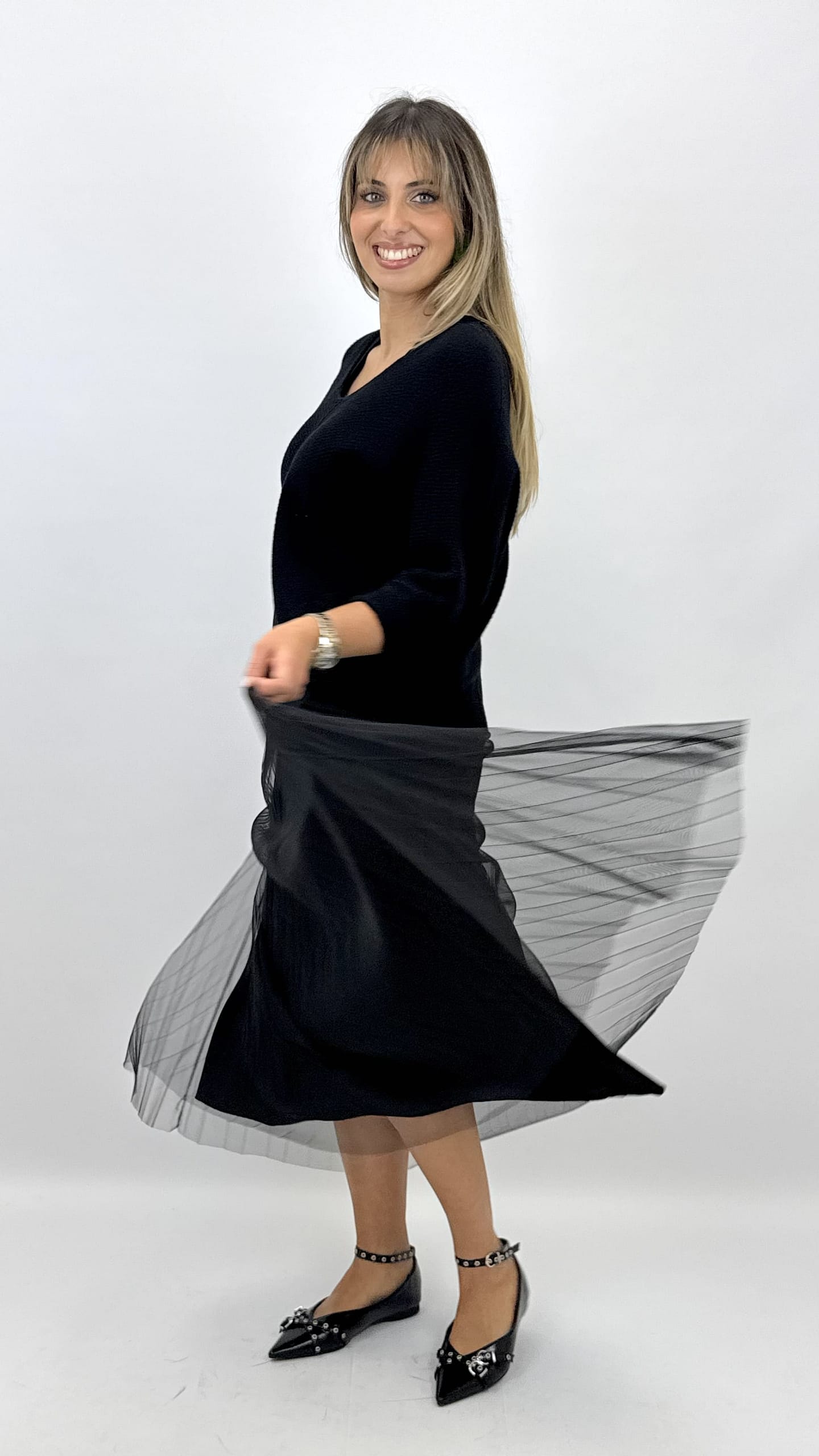 Vestido em tule com camisola malha preto