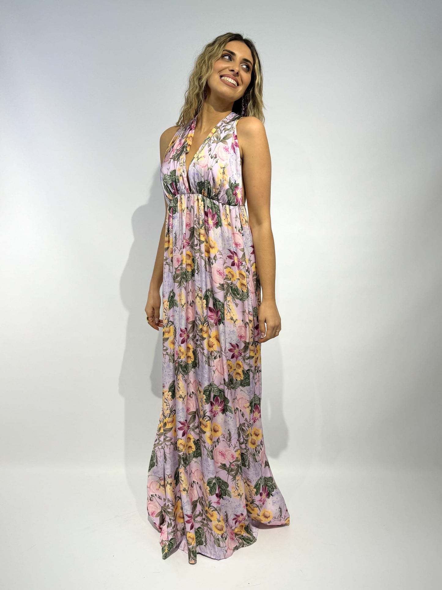 Vestido comprido estampado floral tons lilás