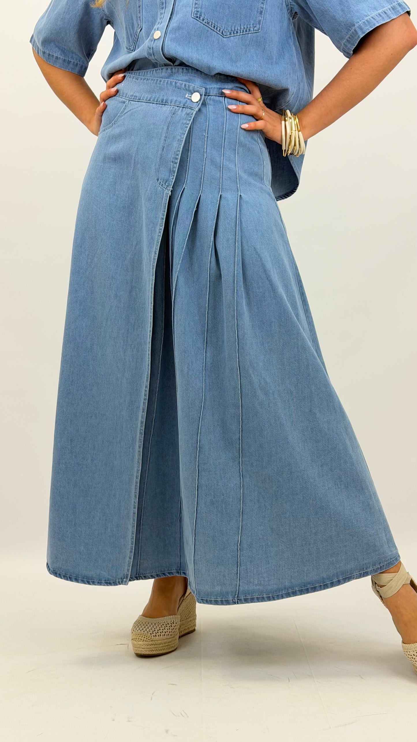 Conjunto camisa e saia ganga