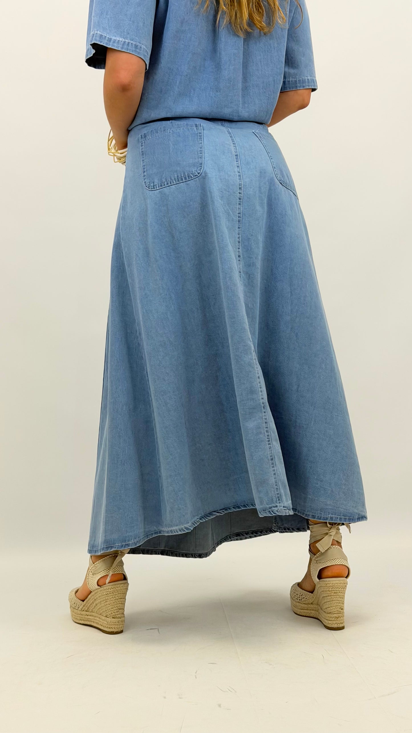 Conjunto camisa e saia ganga