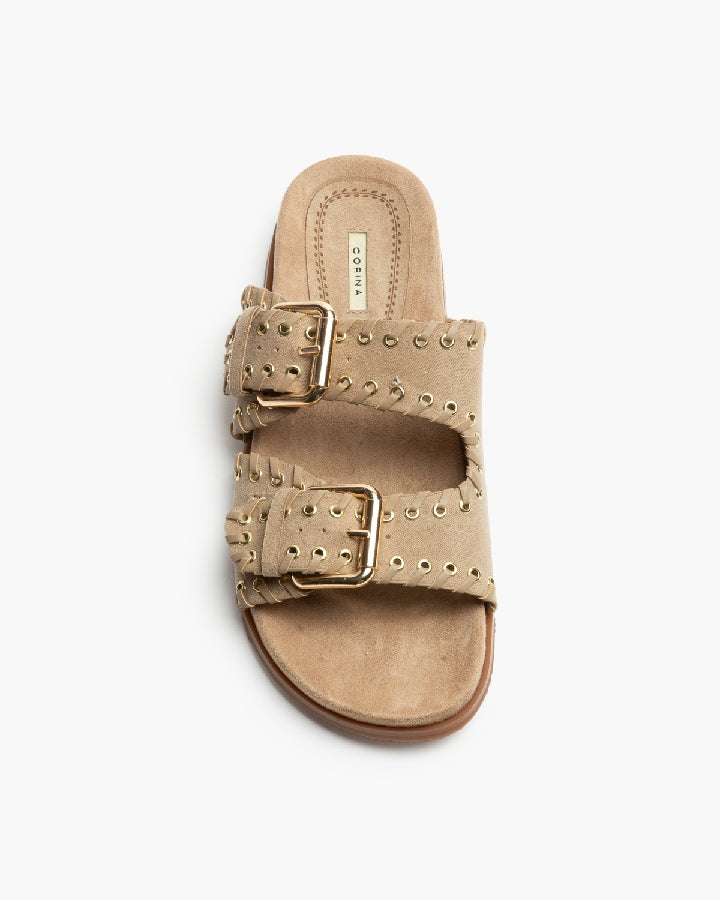 Chinelo camel com fivelas