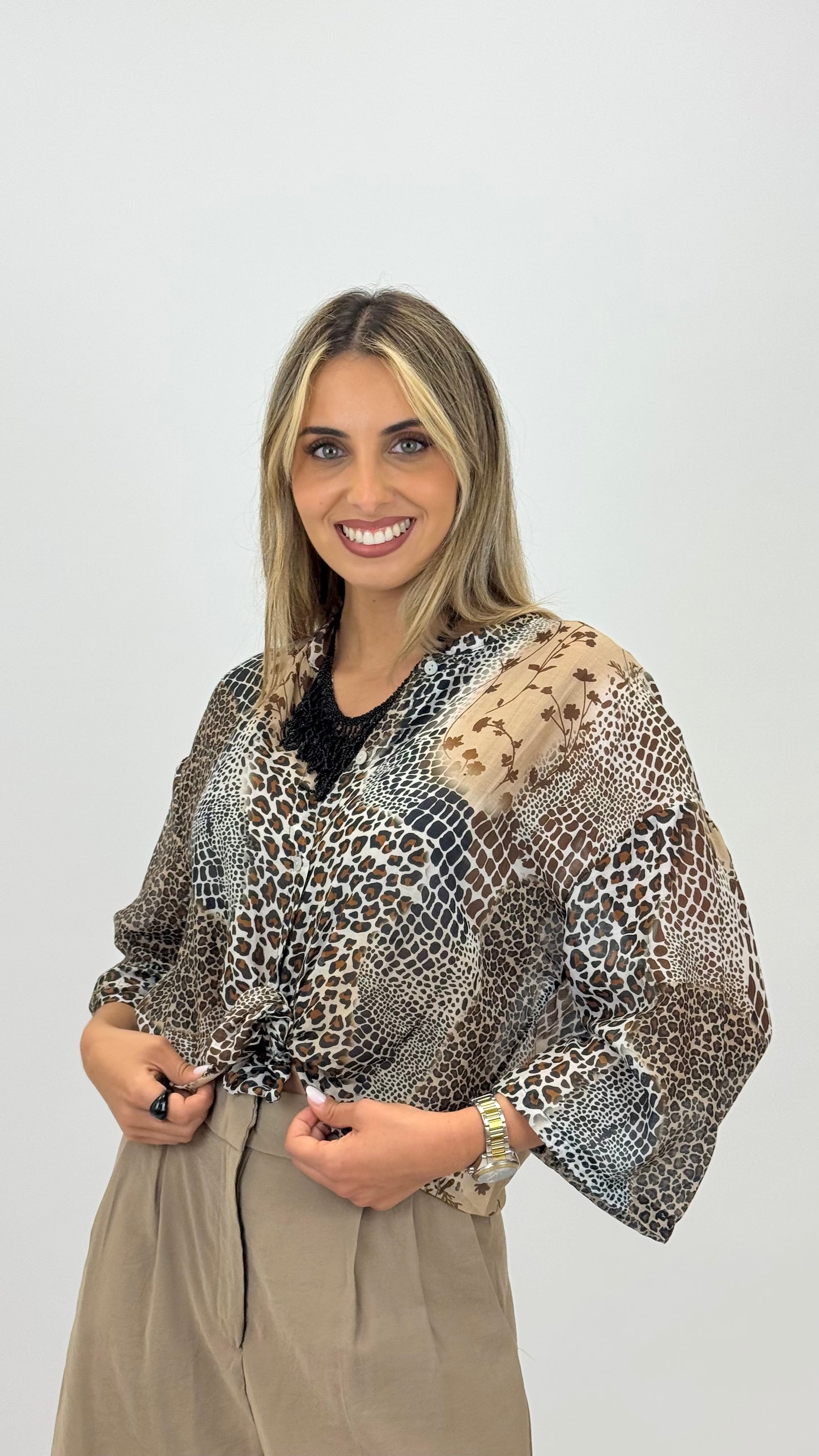 Blusa animal-print tons terra