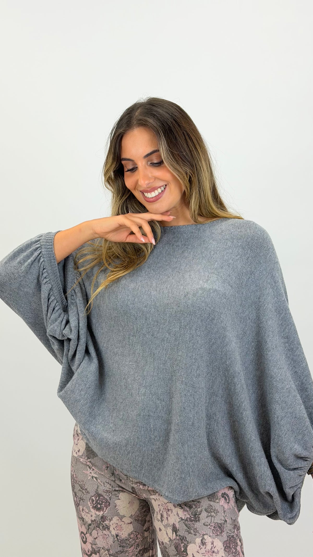 Camisola malha larga fofa cinza