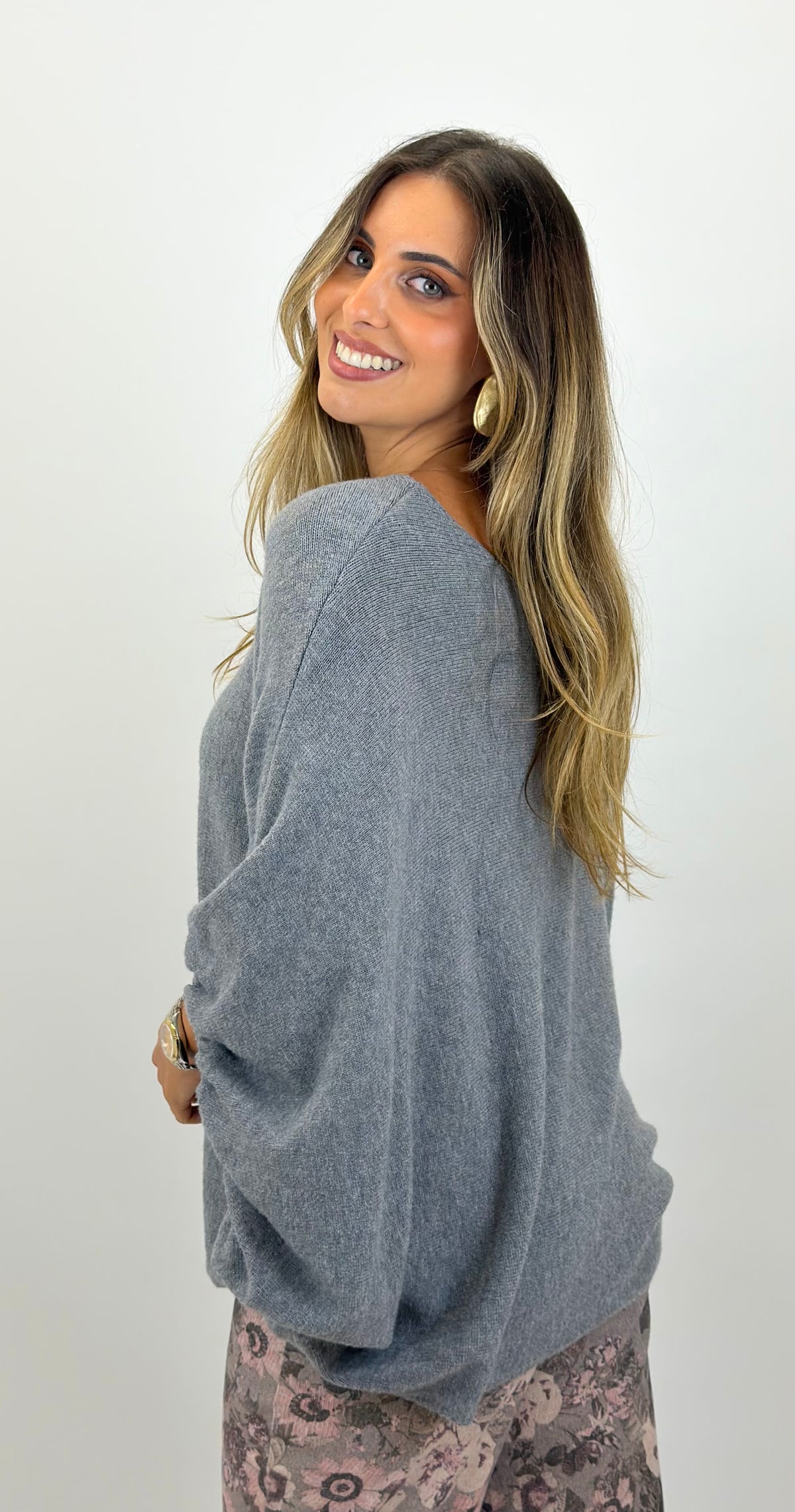 Camisola malha larga fofa cinza