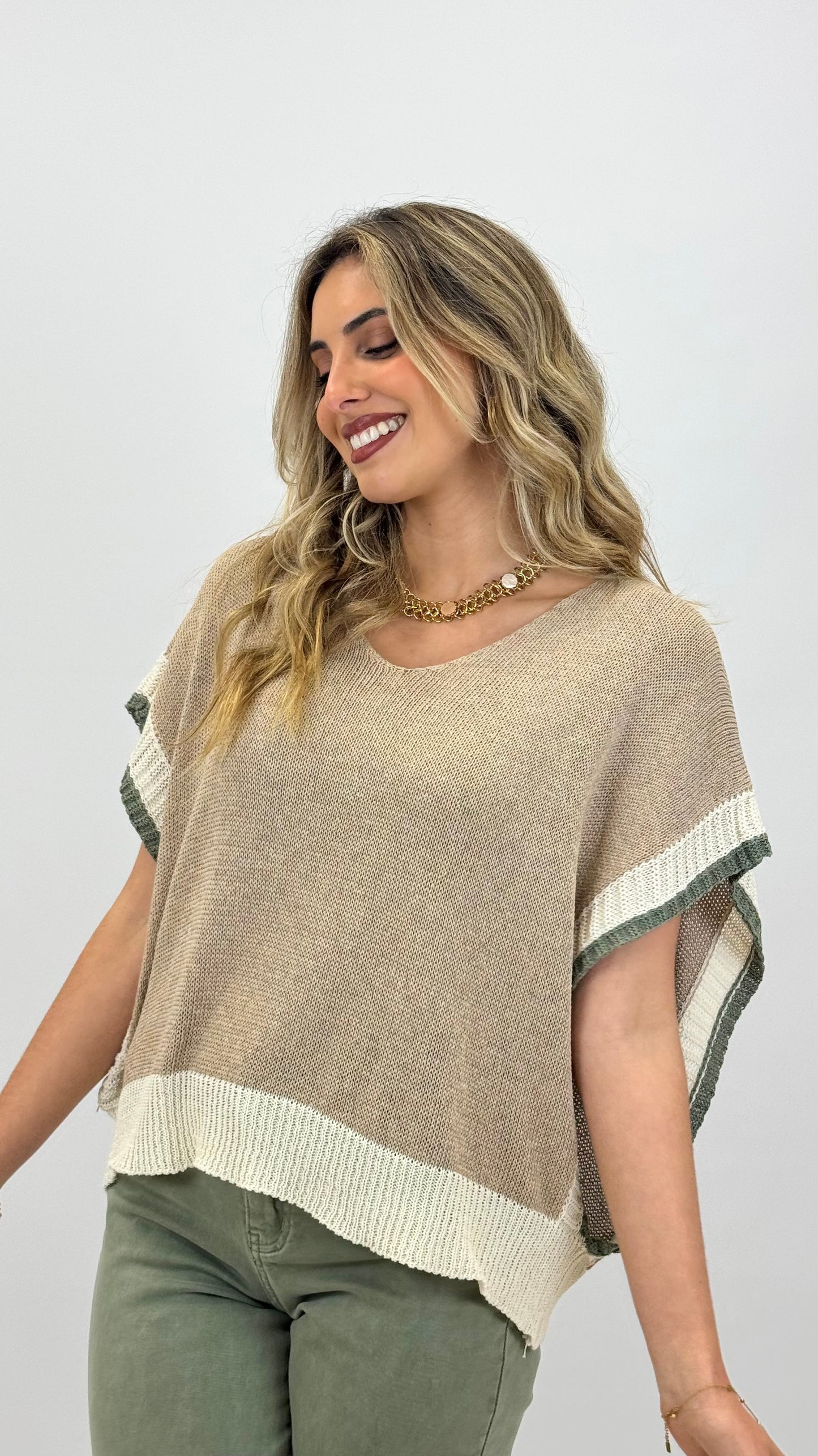 Camisola/colete malha taupe com bege e verde