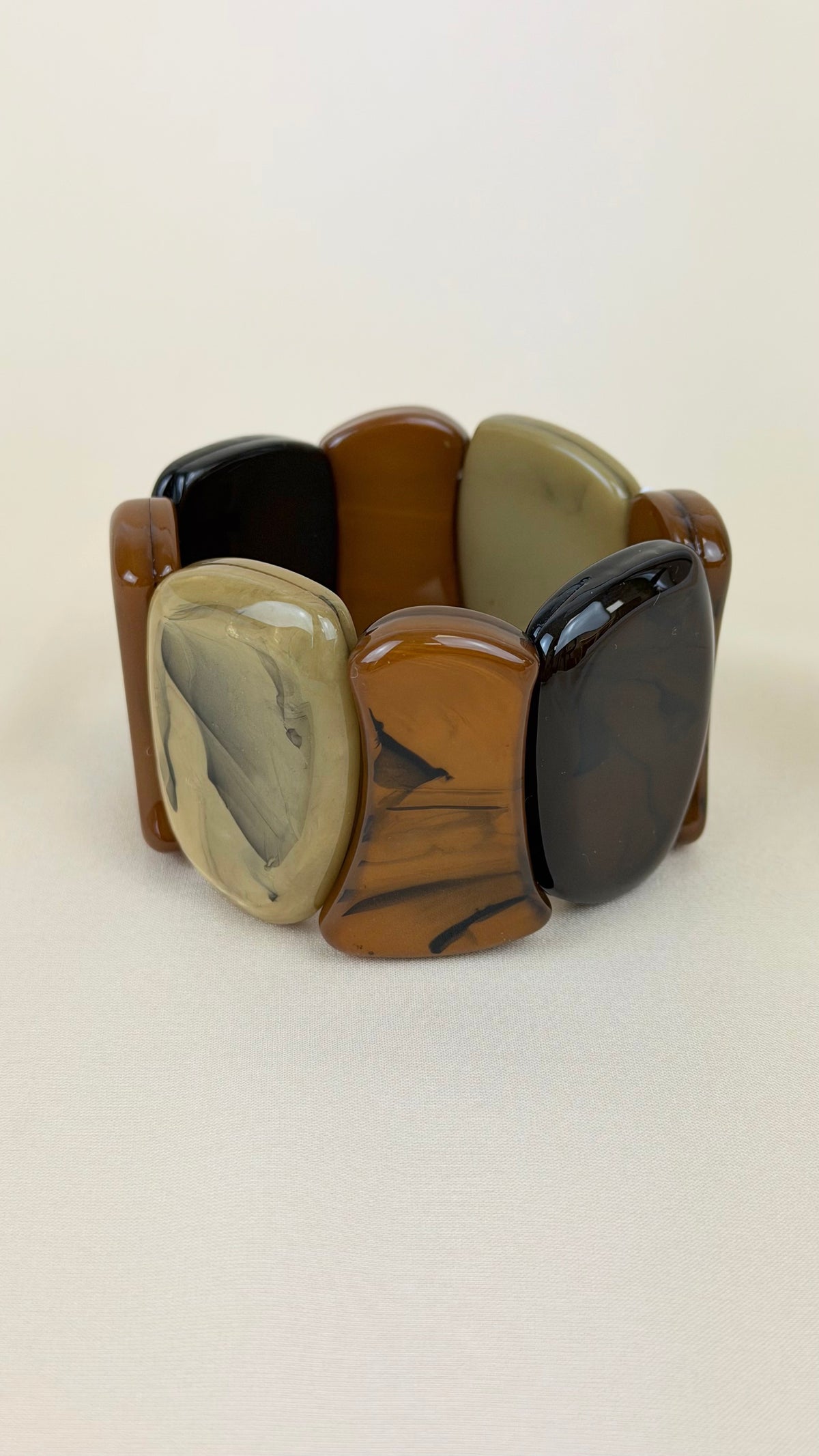 Pulseira acrílicos tons terra