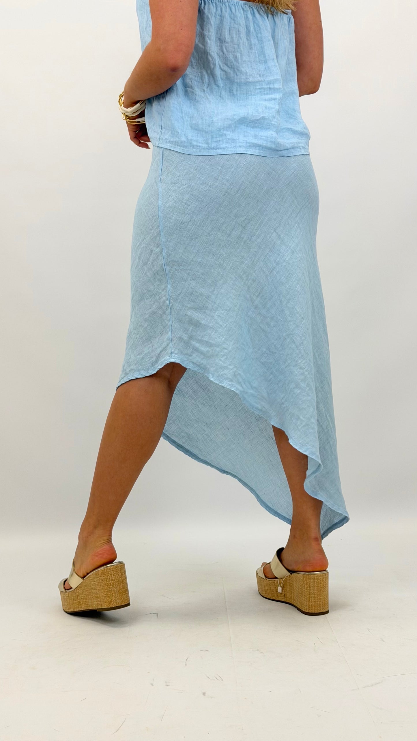 Saia linho assimétrica azul-bebé