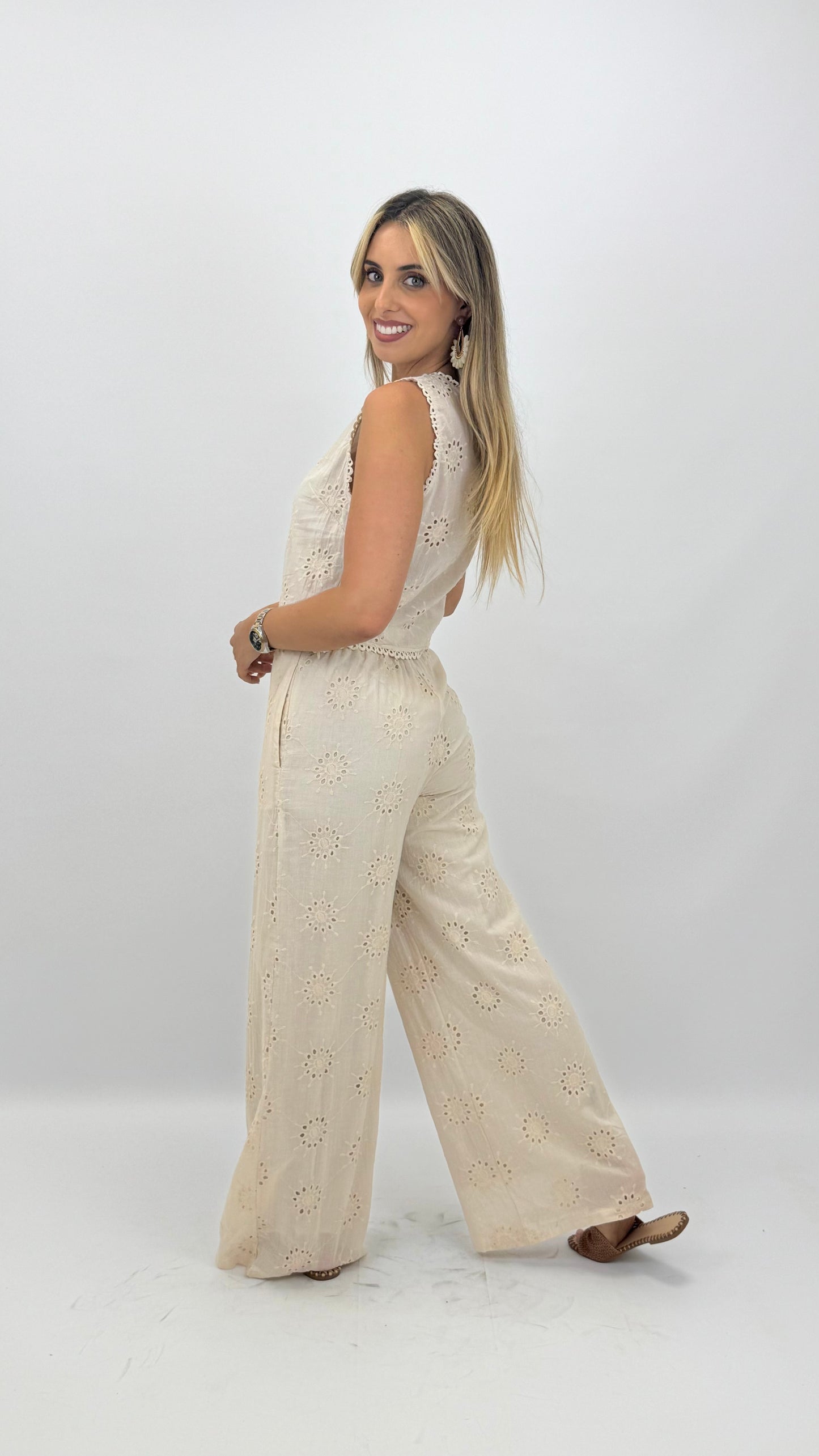 Conjunto bordado-inglês creme