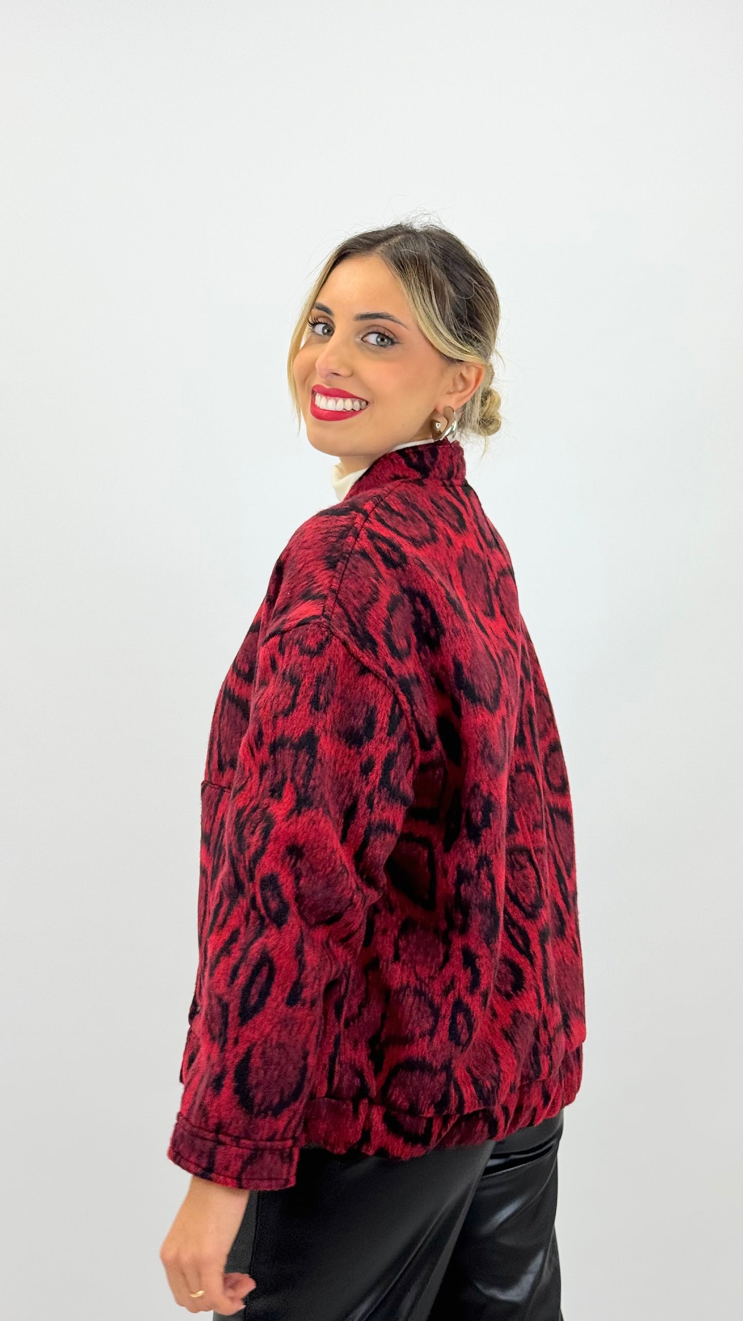 Bomber fazenda animal-print vermelho e preto