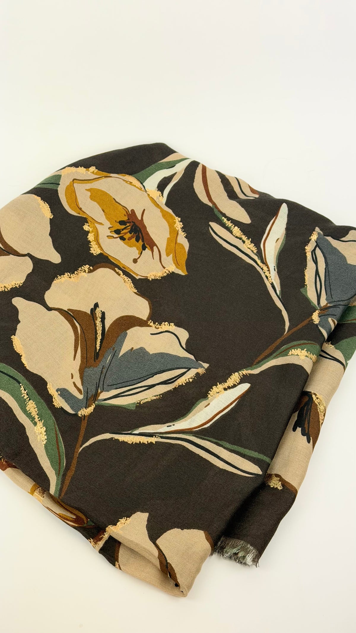 Écharpe estampado floral fundo castanho