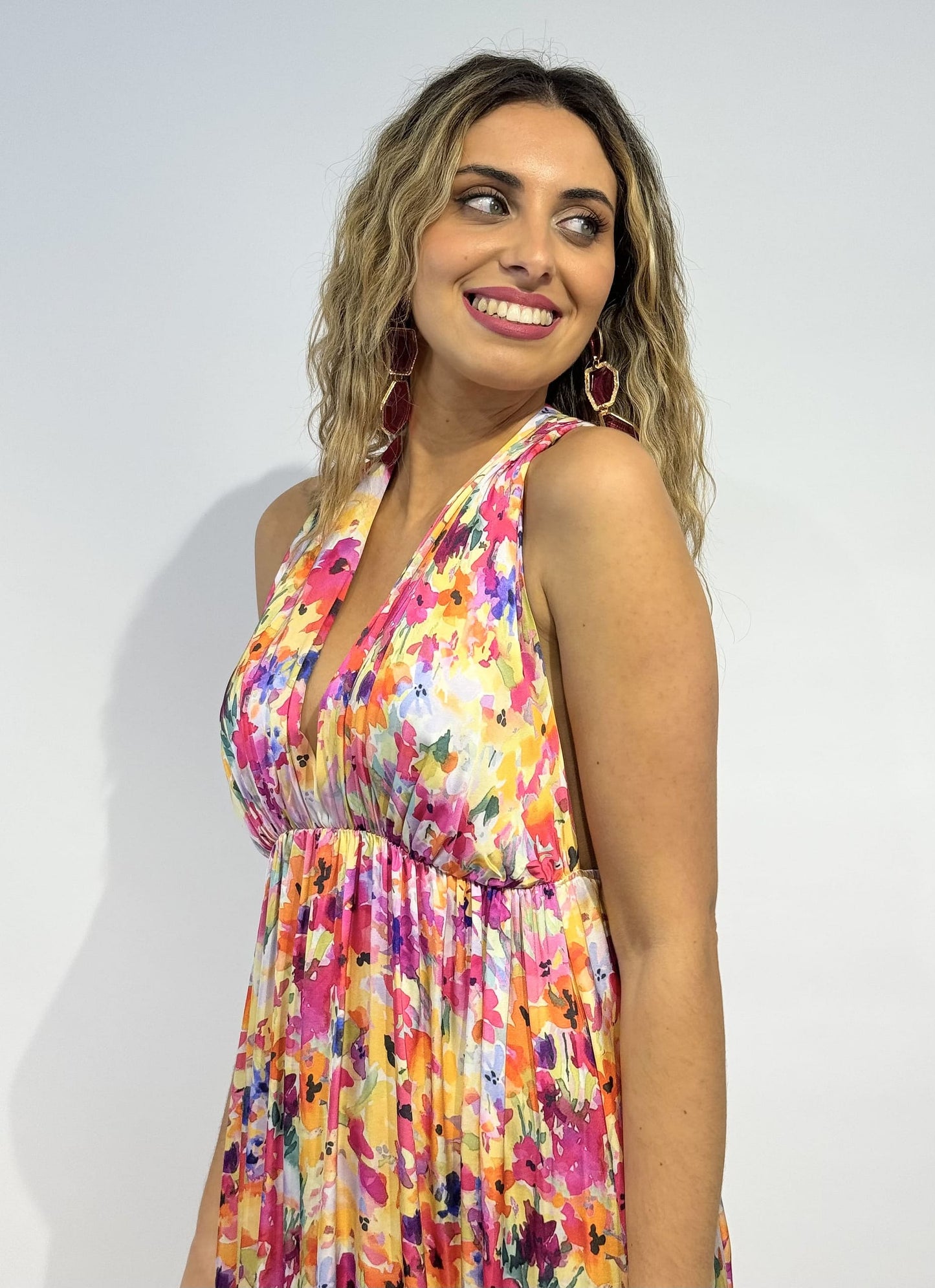 Vestido comprido estampado floral tons rosa