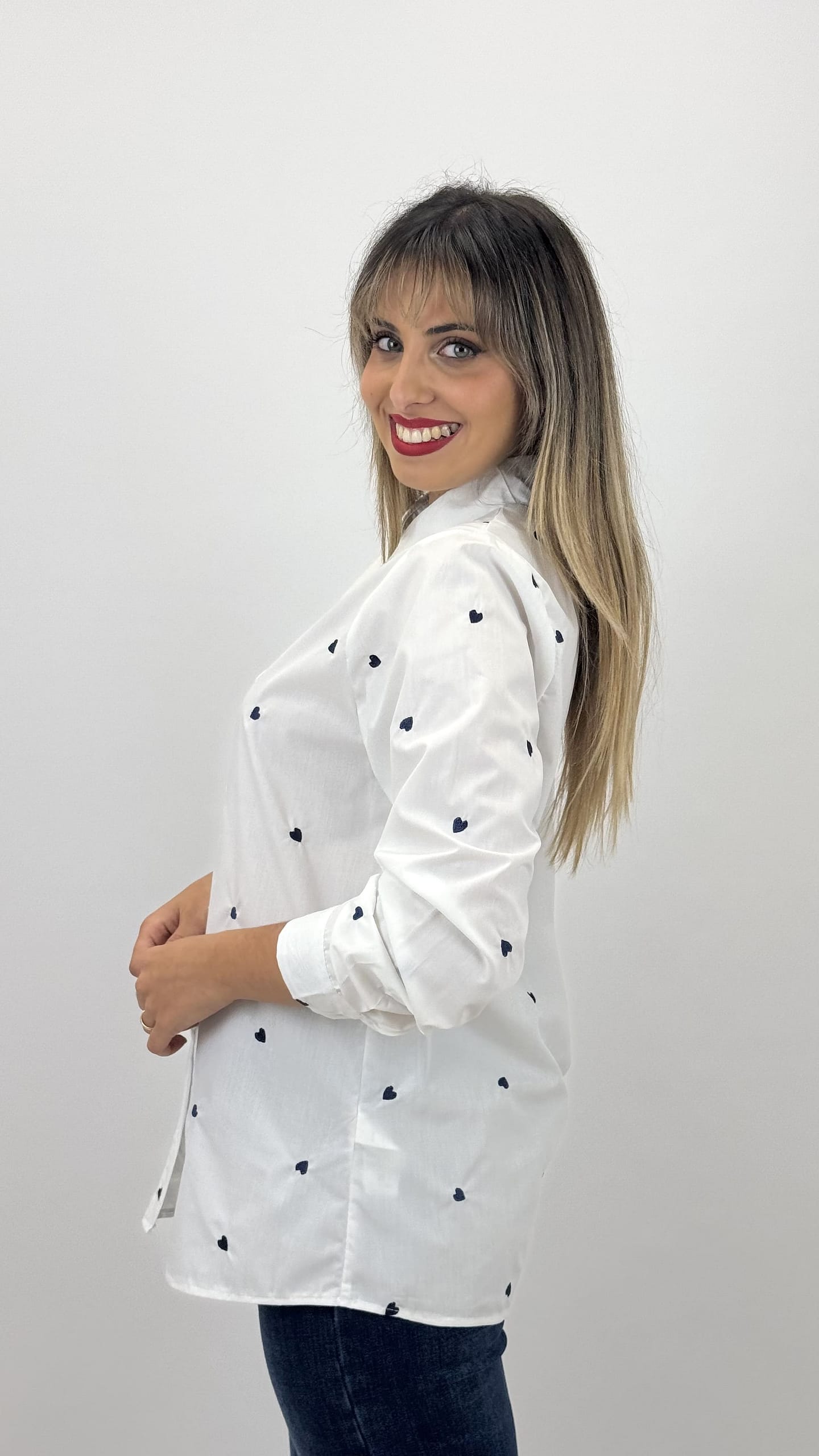Camisa algodão branca com corações
