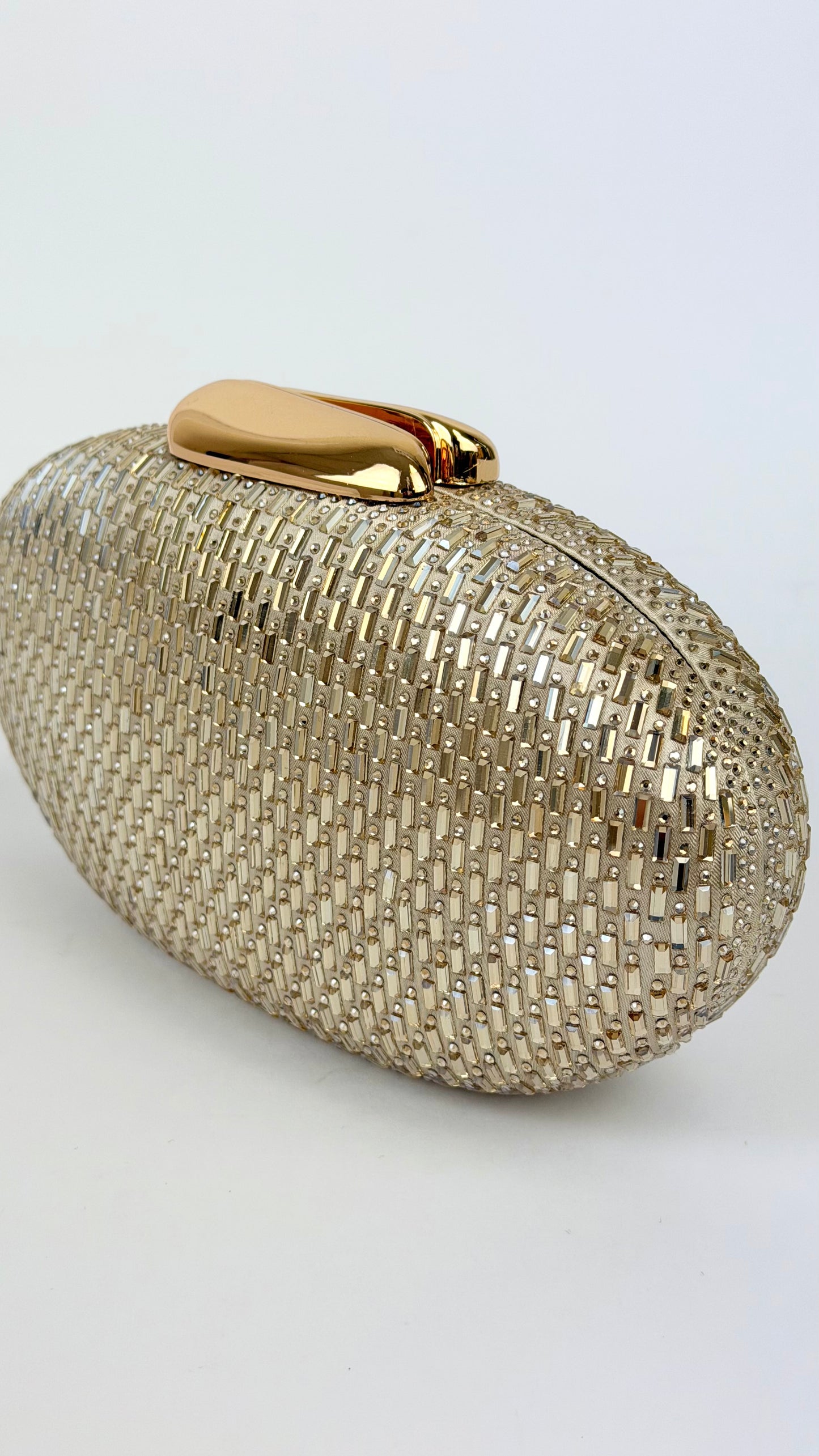 Pochete oval brilhos dourada