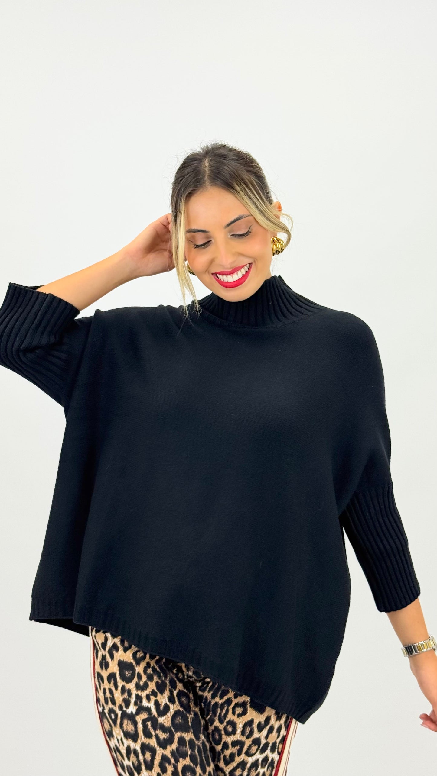 Camisola malha meia-gola preta