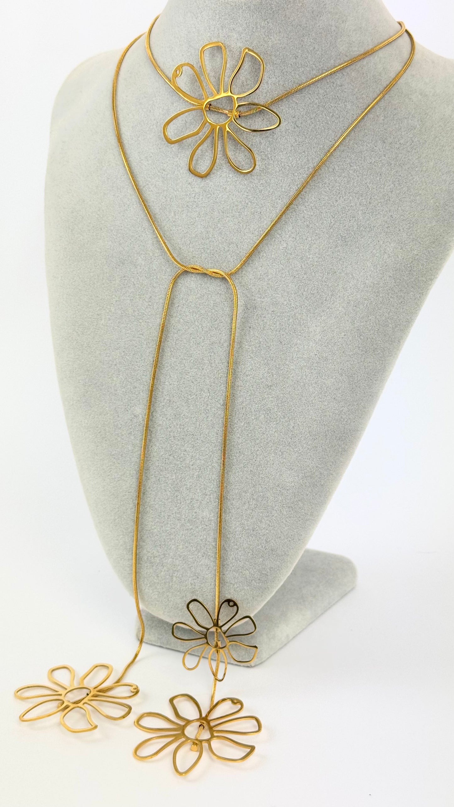 Colar aço flor ajustavel dourada