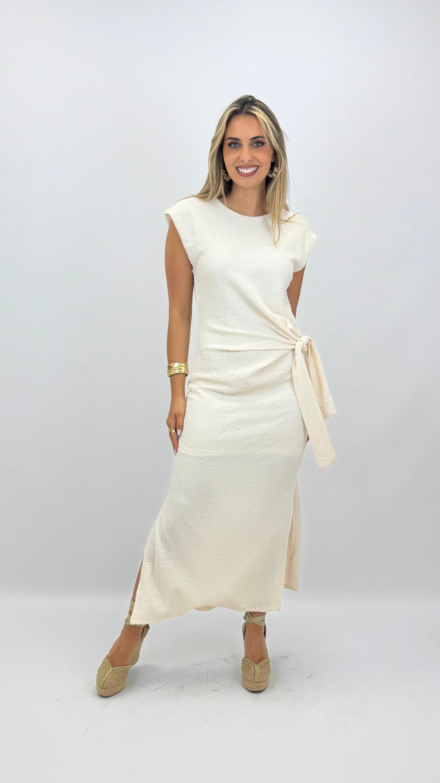Vestido pérola com laço