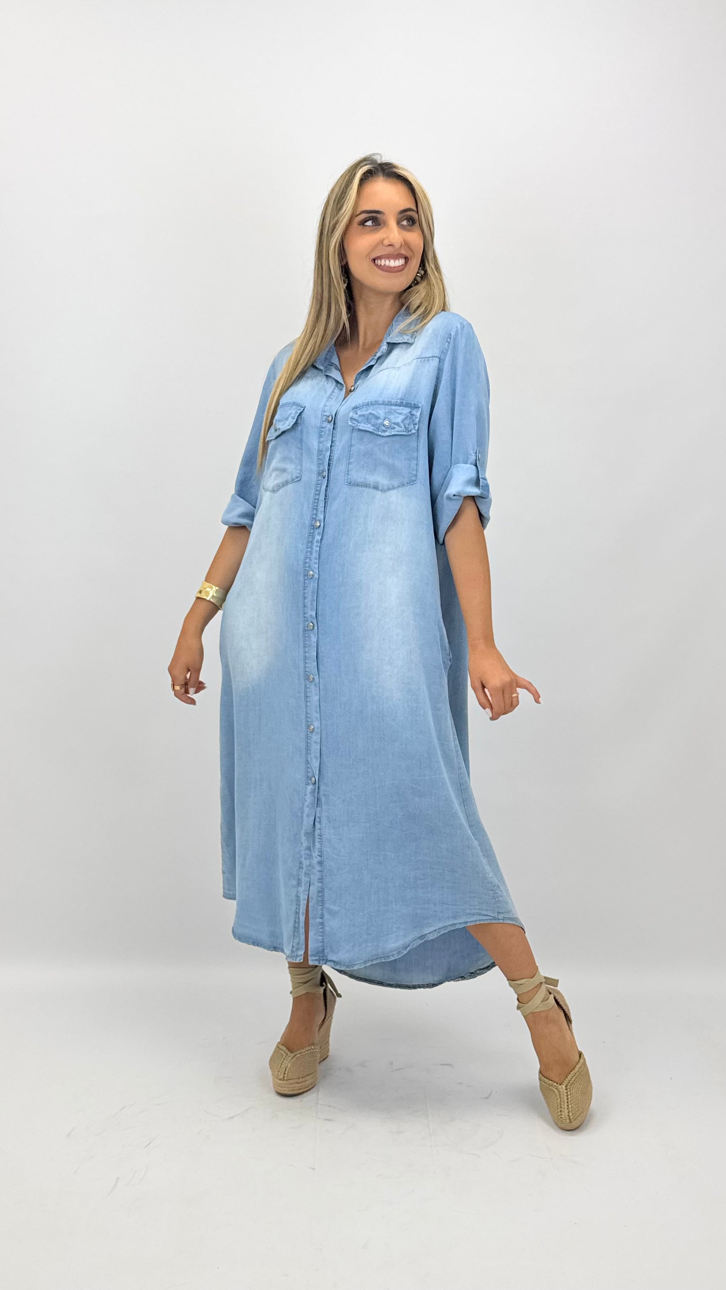 Vestido-camiseiro ganga-clara