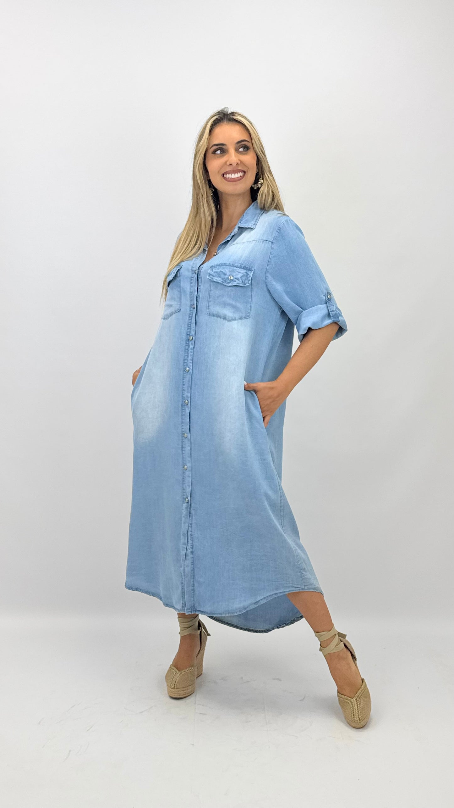 Vestido-camiseiro ganga-clara