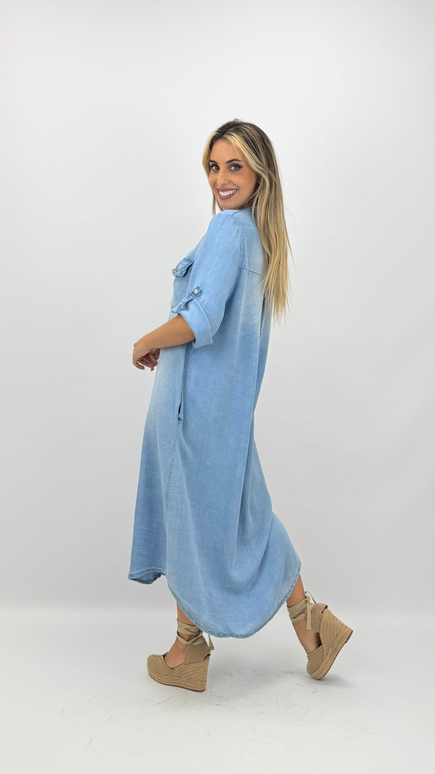 Vestido-camiseiro ganga-clara