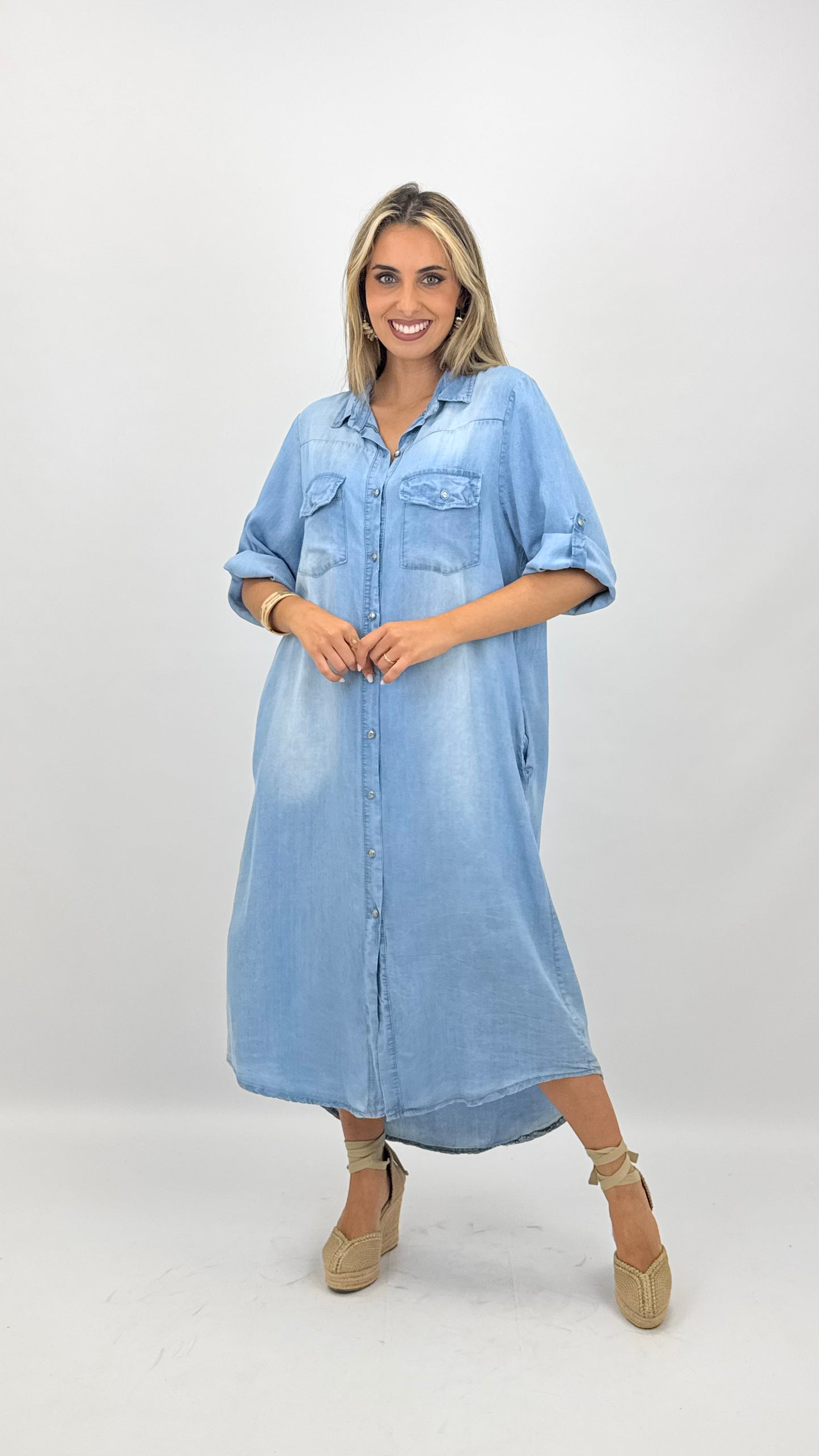 Vestido-camiseiro ganga-clara
