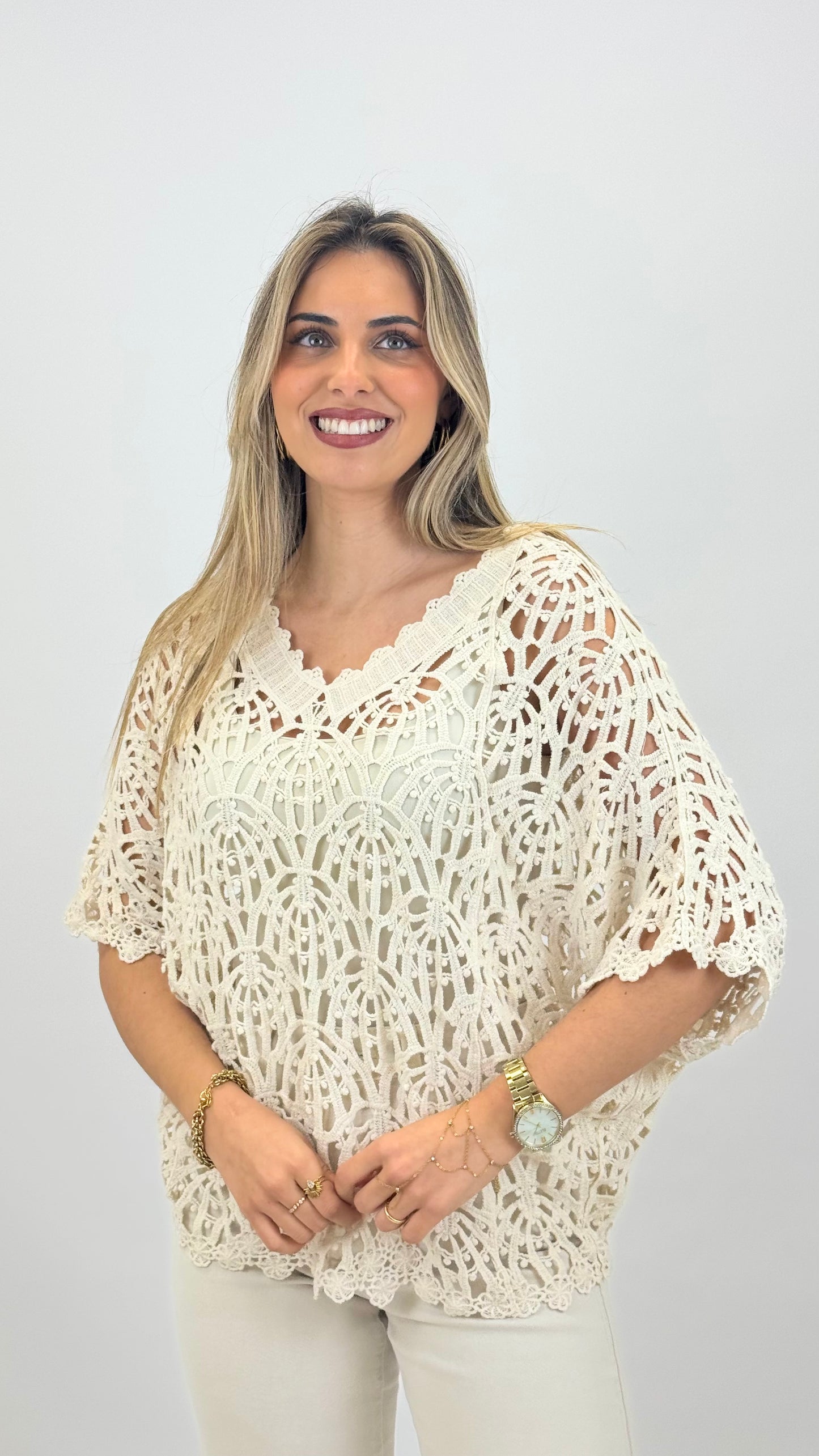 Blusa em croché creme