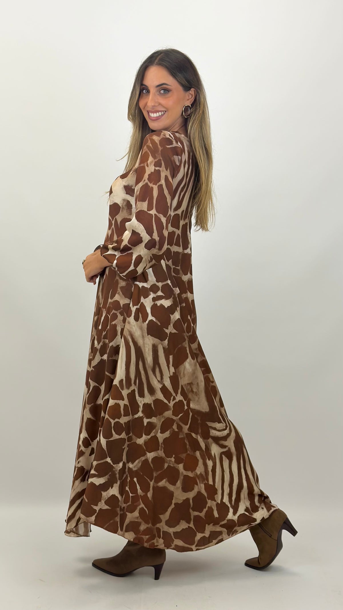 Vestido animal-print tons camel/telha e bege