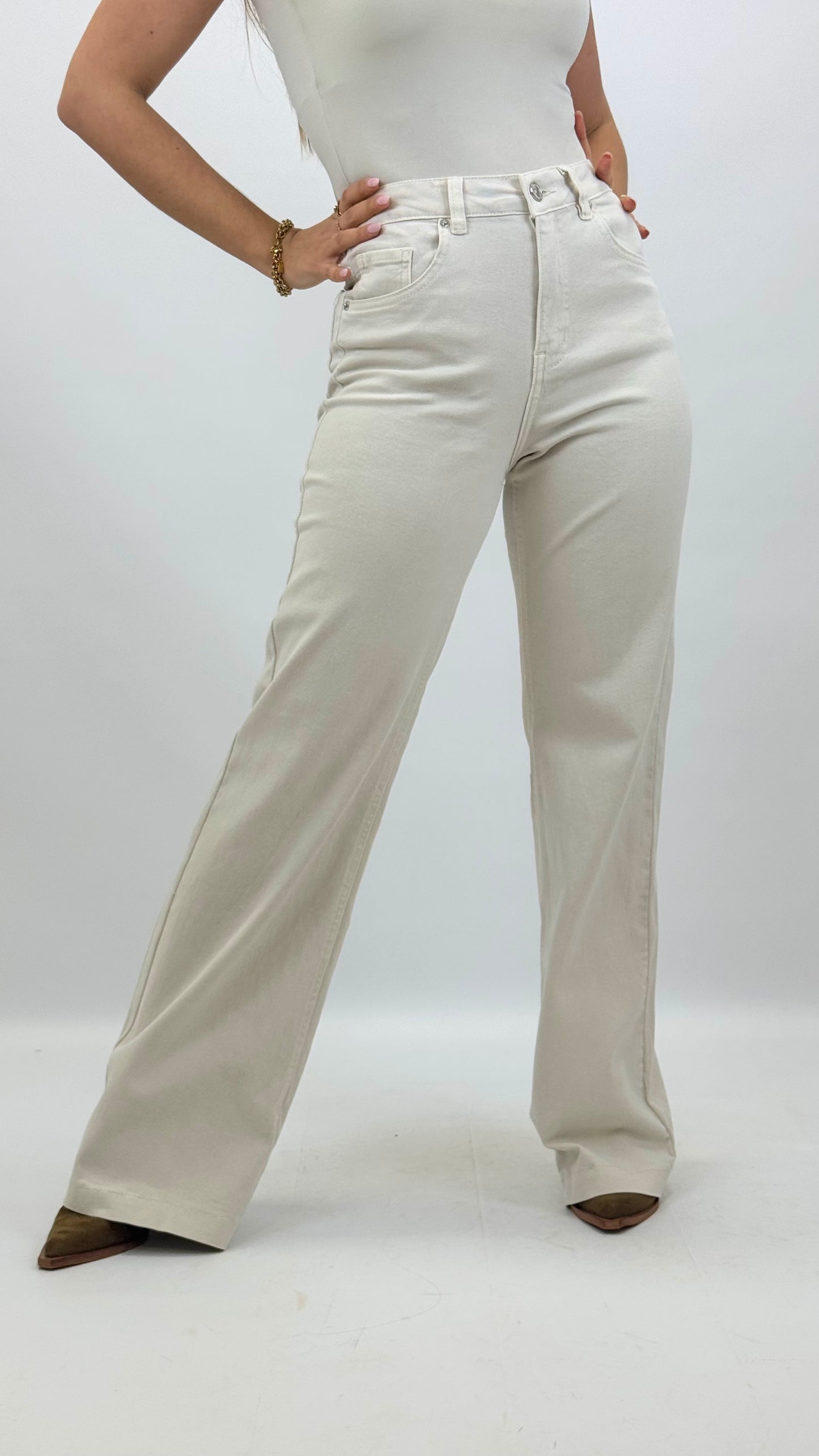 Calça sarja wide-leg creme
