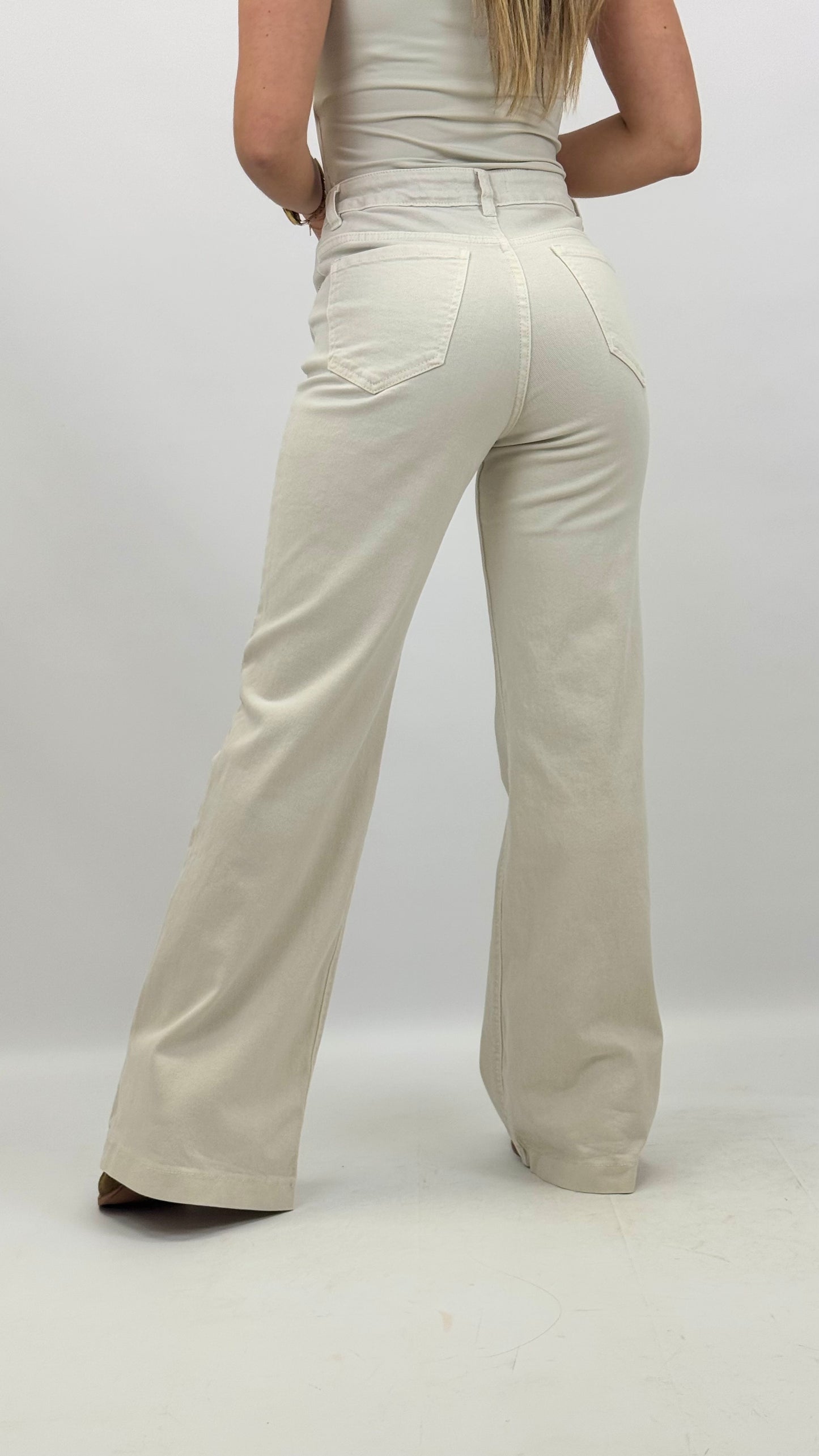Calça sarja wide-leg creme