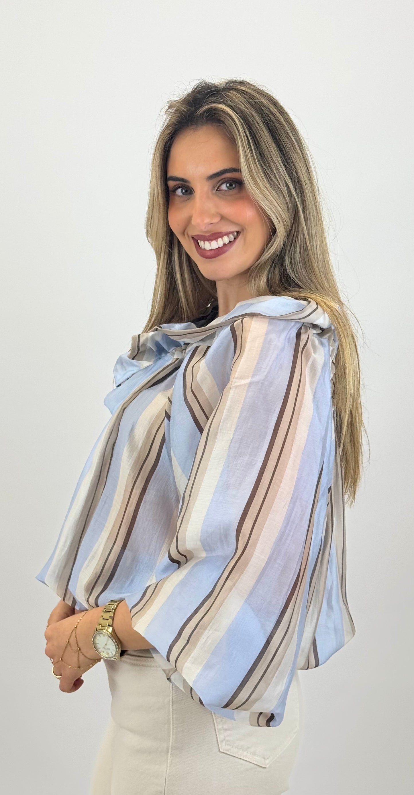 Blusa decote ajustável riscas azul-bebé e bege