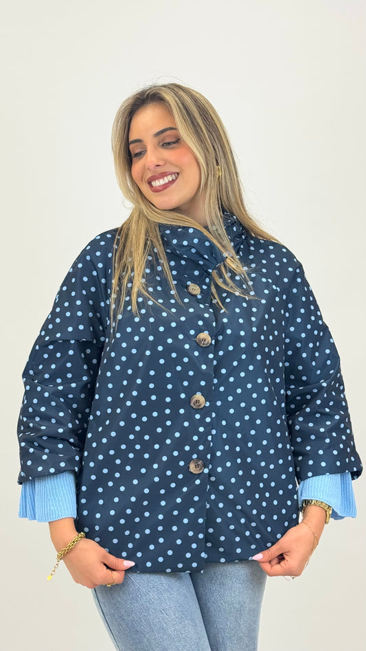 Parka manga 3/4 com botões azul-marinho com pintas azul-bebé