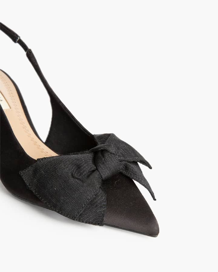 Sapato tacão stilleto cetim laço preto