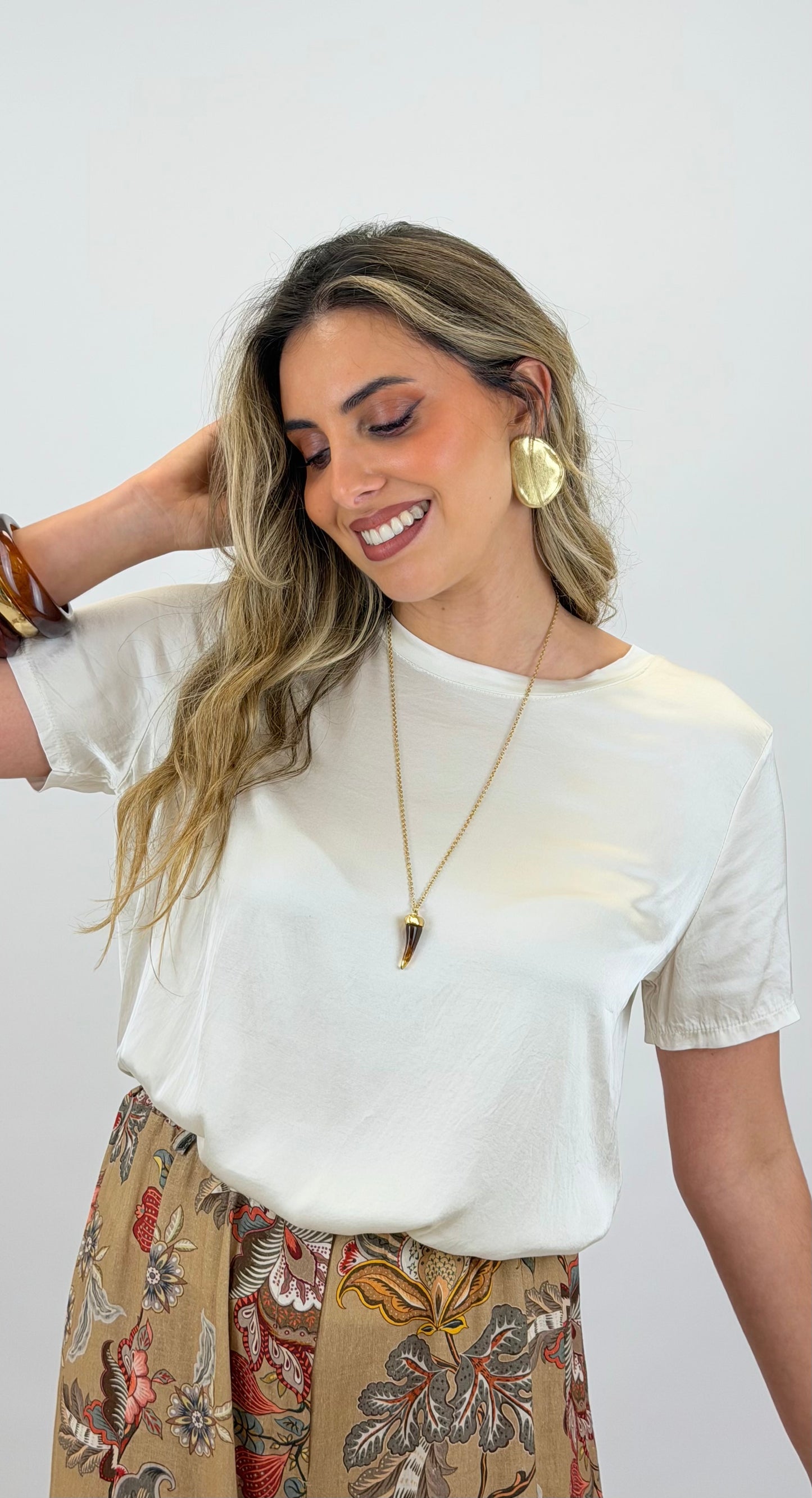 T-shirt acetinada pérola