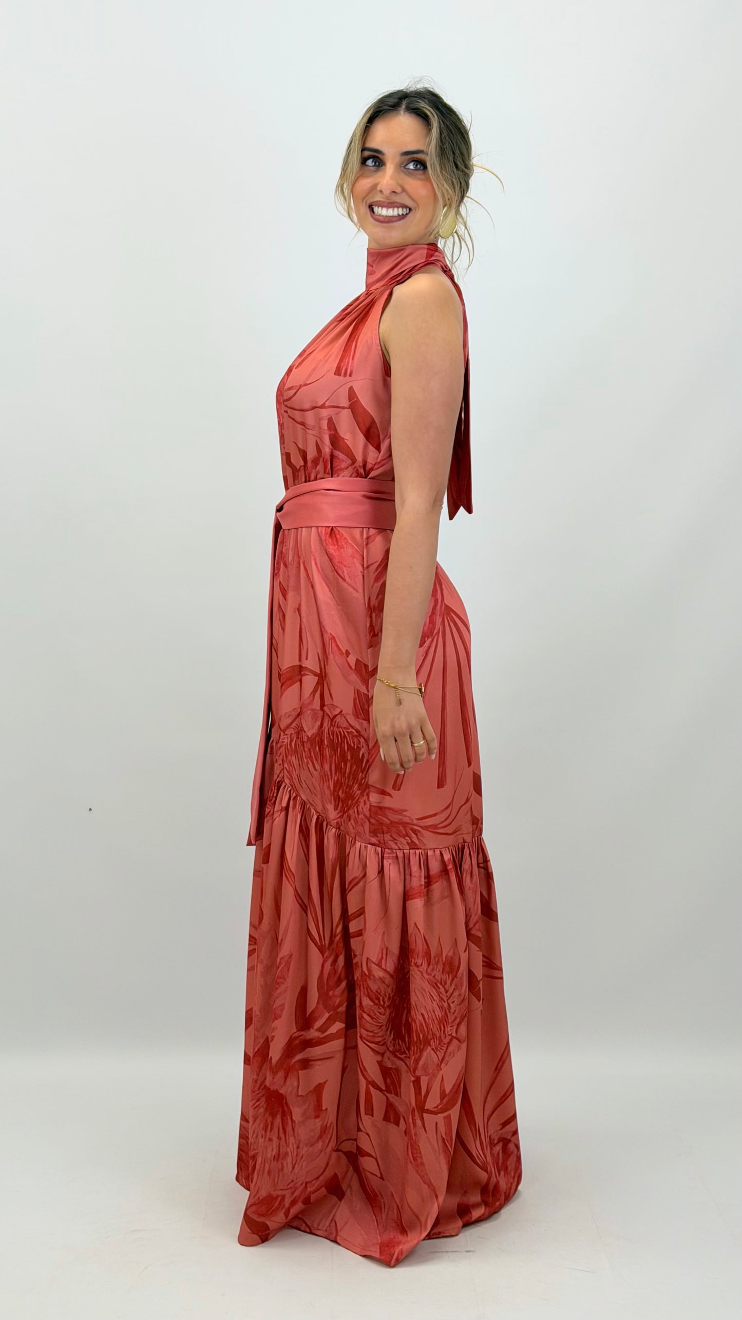 Vestido cerimónia comprido tons telha rosado