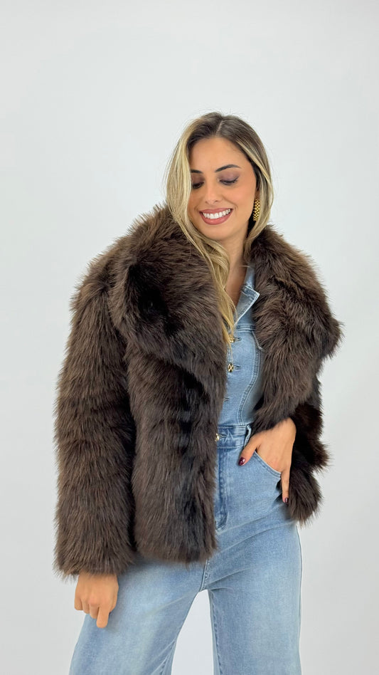 Casaco pêlo sintético castanho