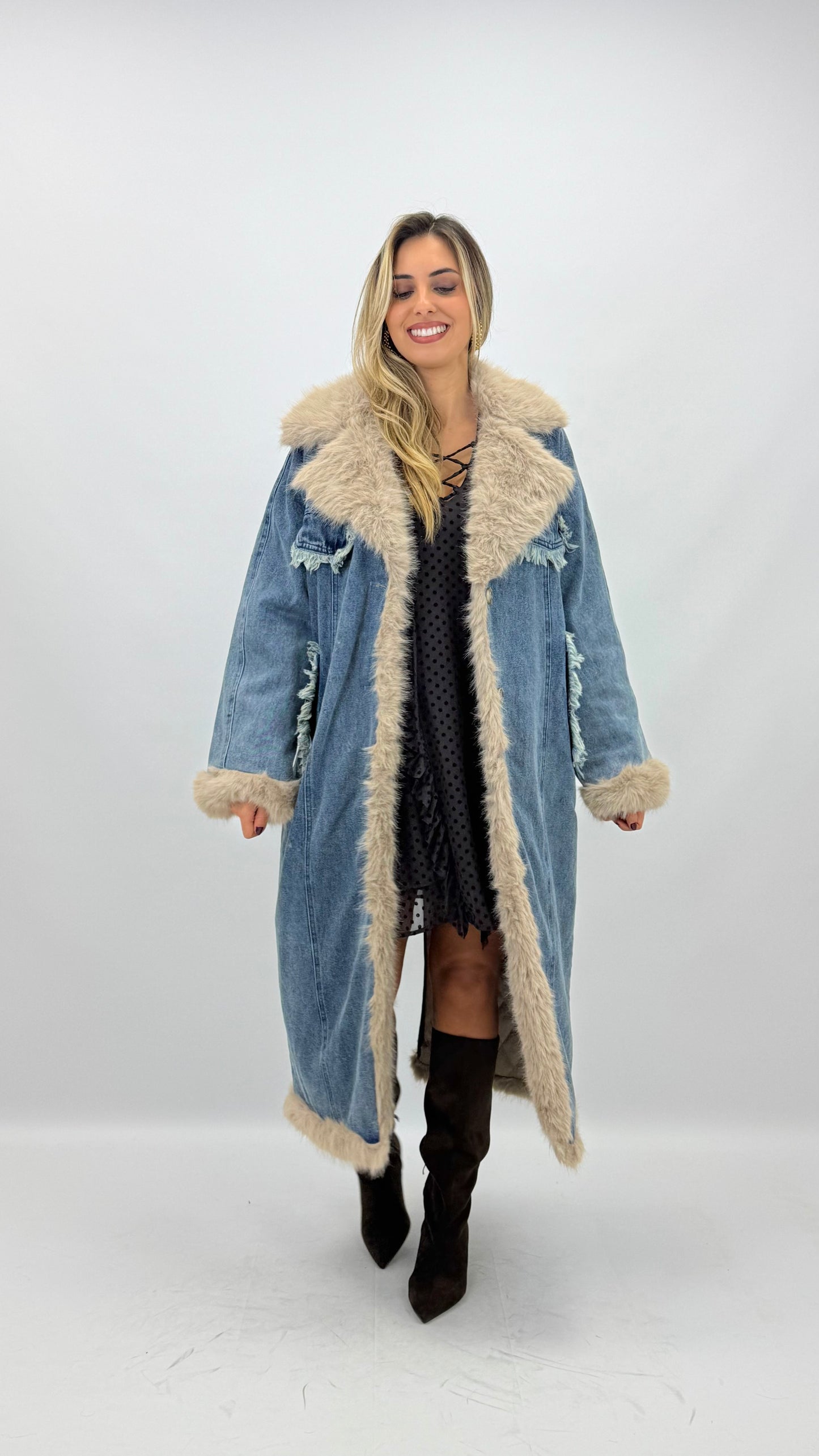 Casaco comprido ganga com pêlo bege