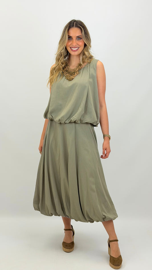 Conjunto top e saia abalonada verde
