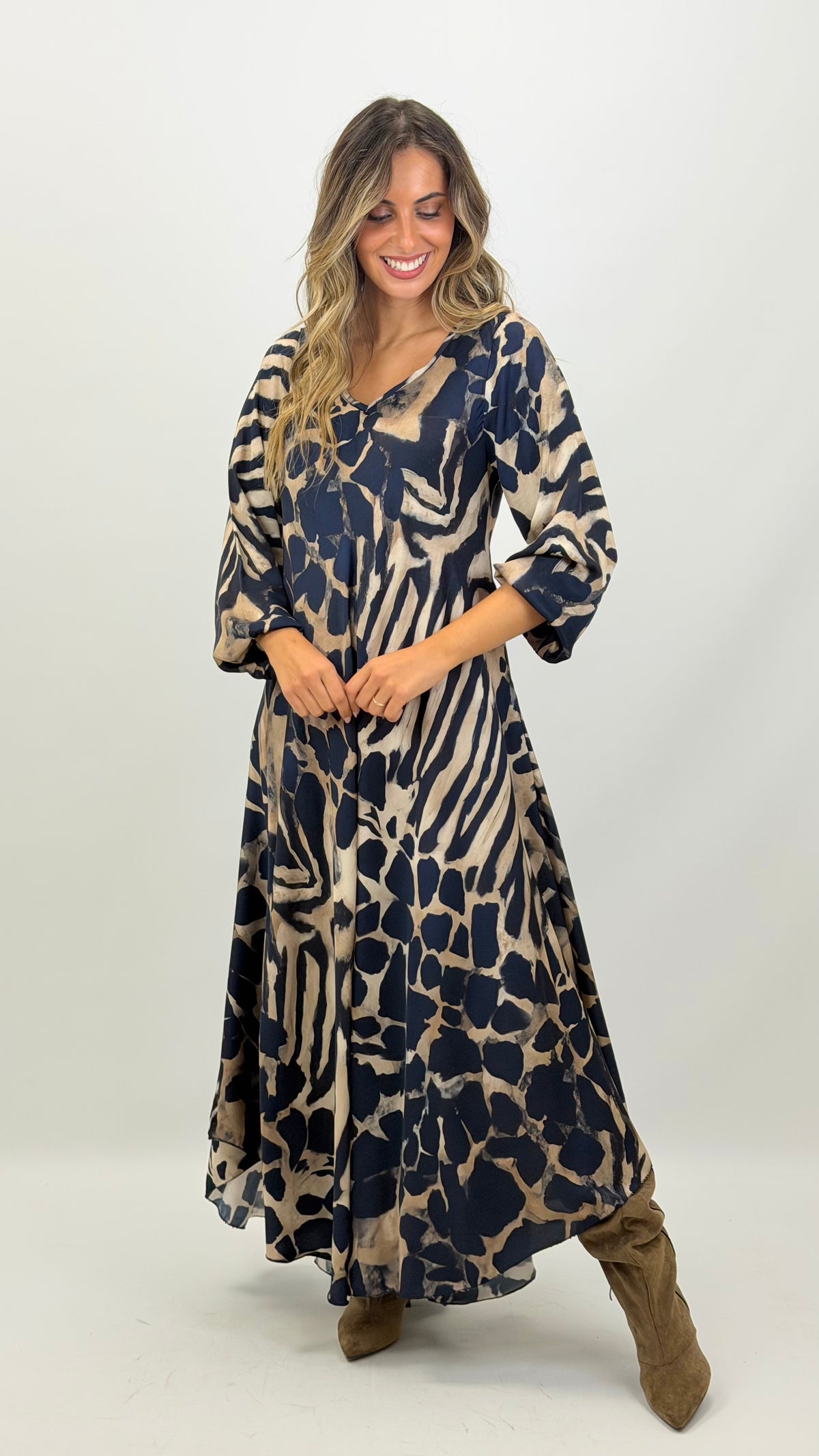 Vestido animal-print tons azul-marinho e bege