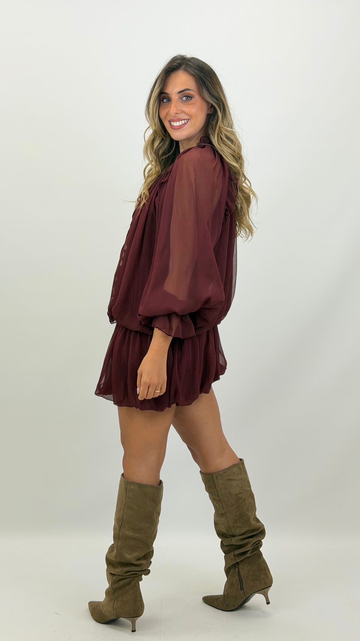 Túnica ou vestido bordeaux com folhos