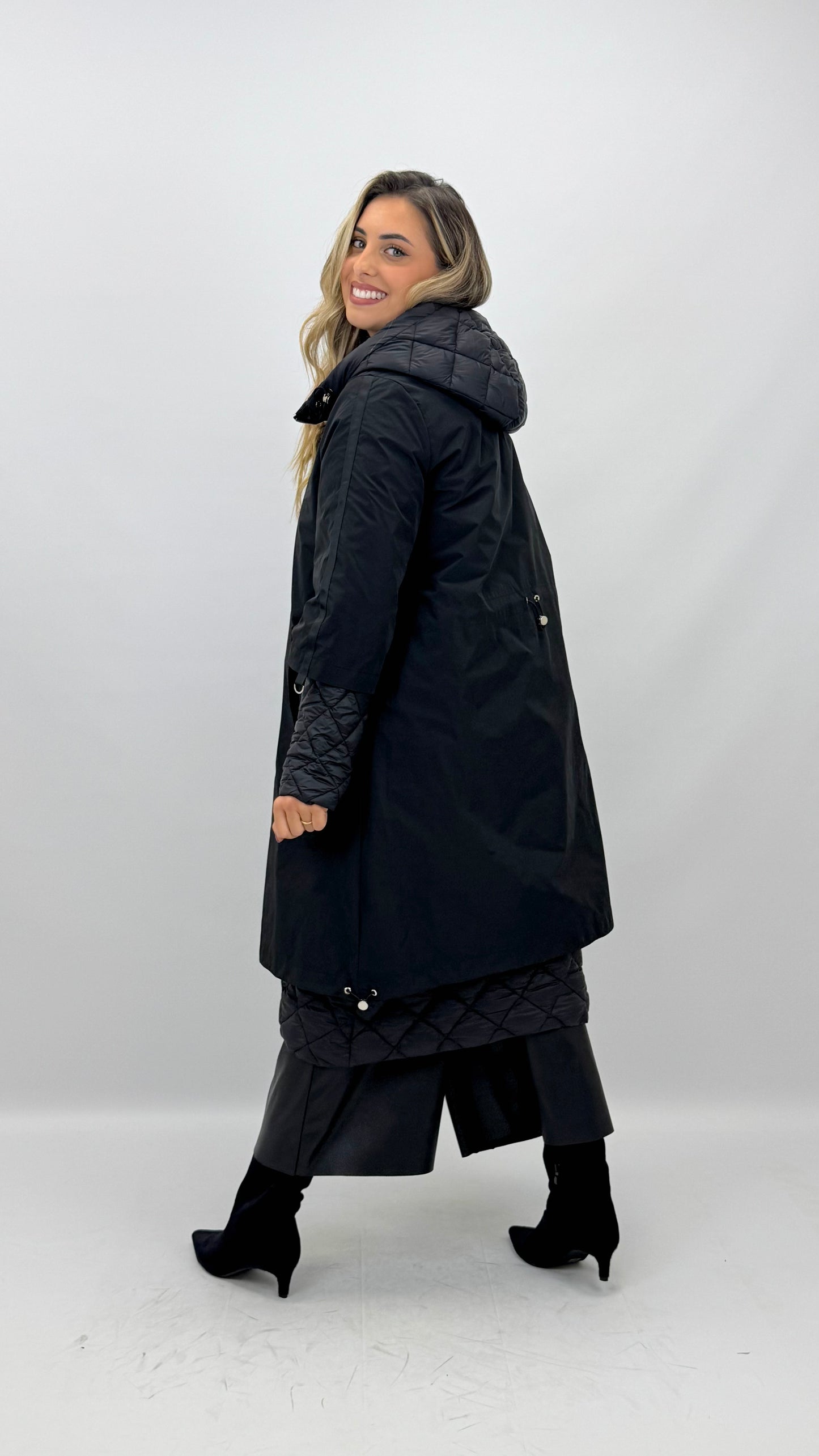 Kispo/parka preto comprido