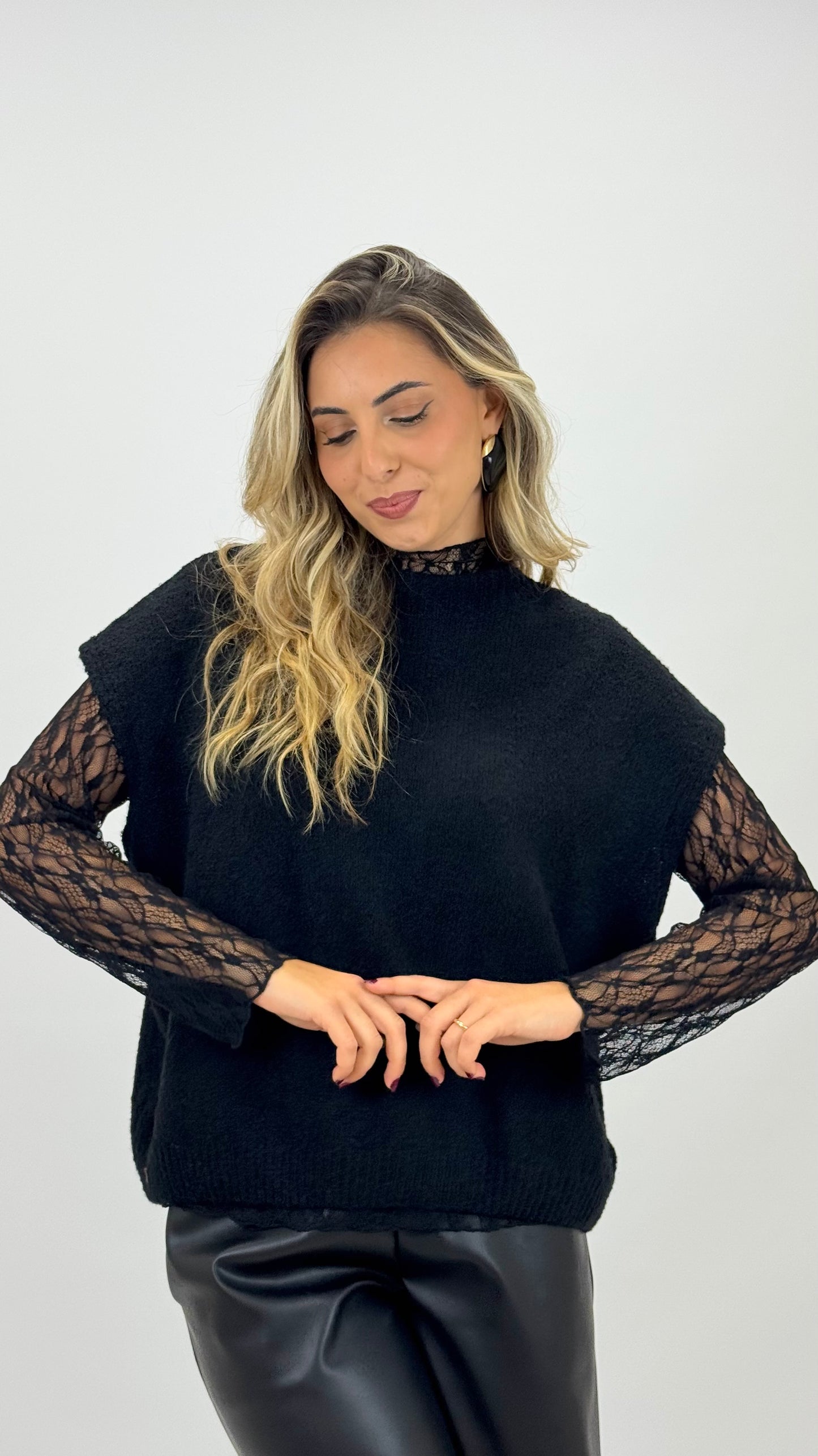 Camisola/colete com manga renda preto